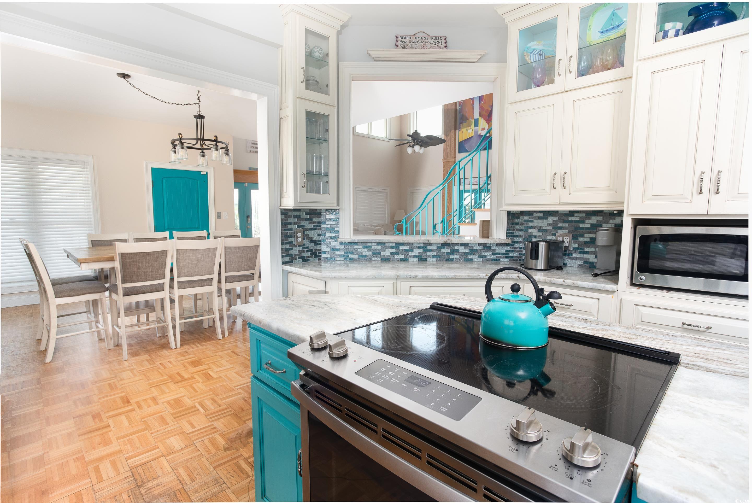 1619 Dolphin St. Property Photo 10