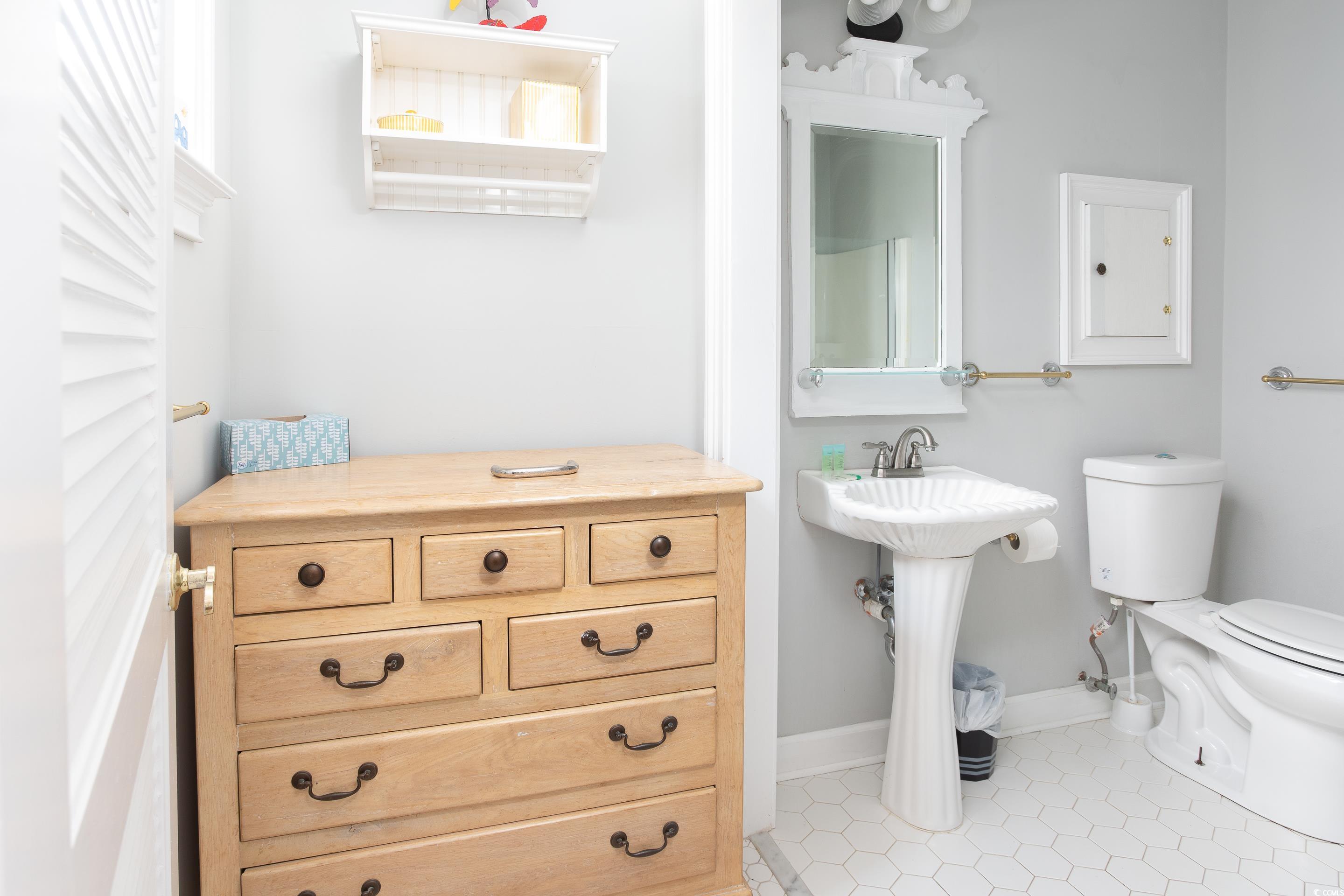 1619 Dolphin St. Property Photo 28