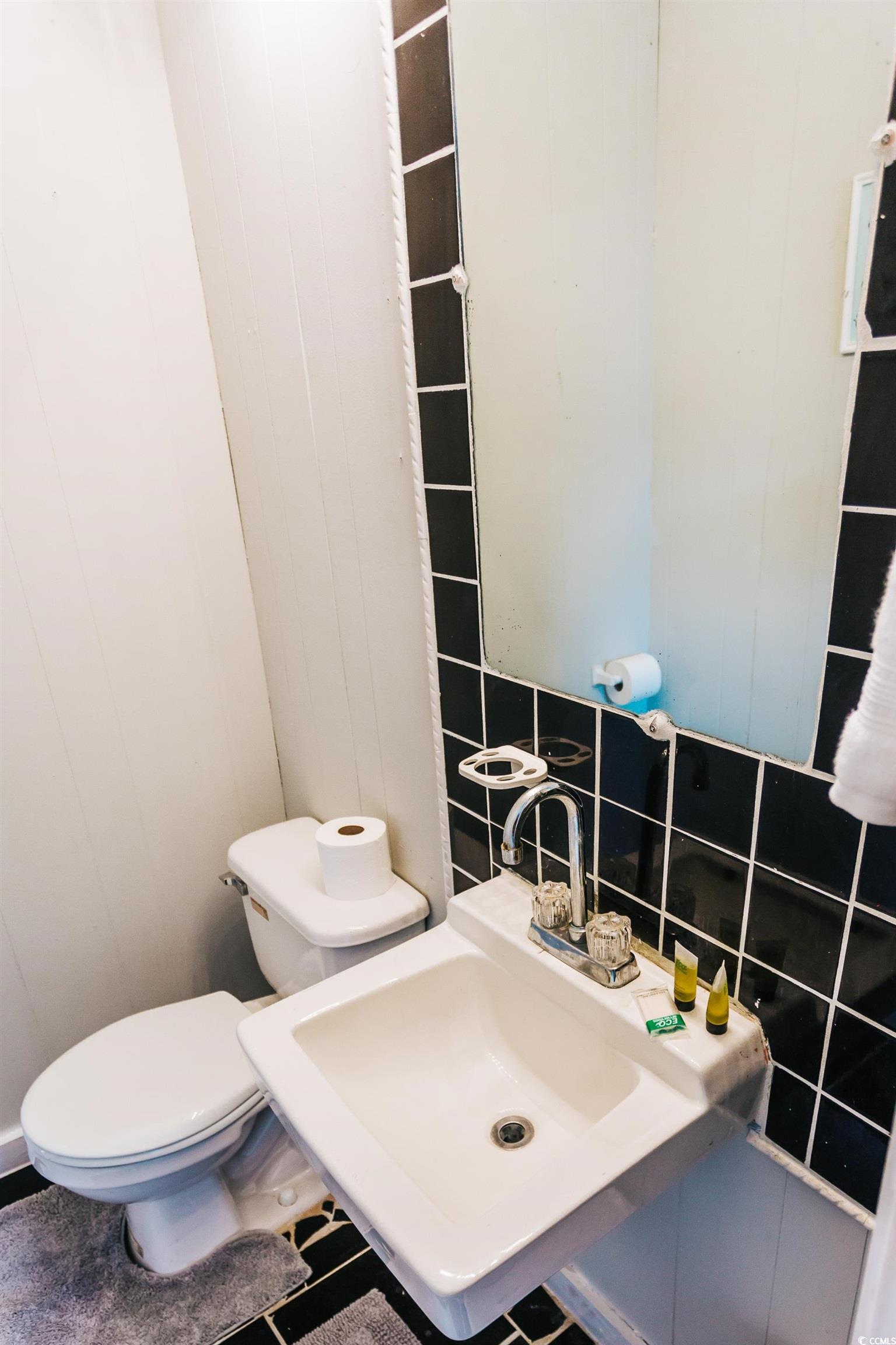 235 Calhoun Dr. Property Photo 23