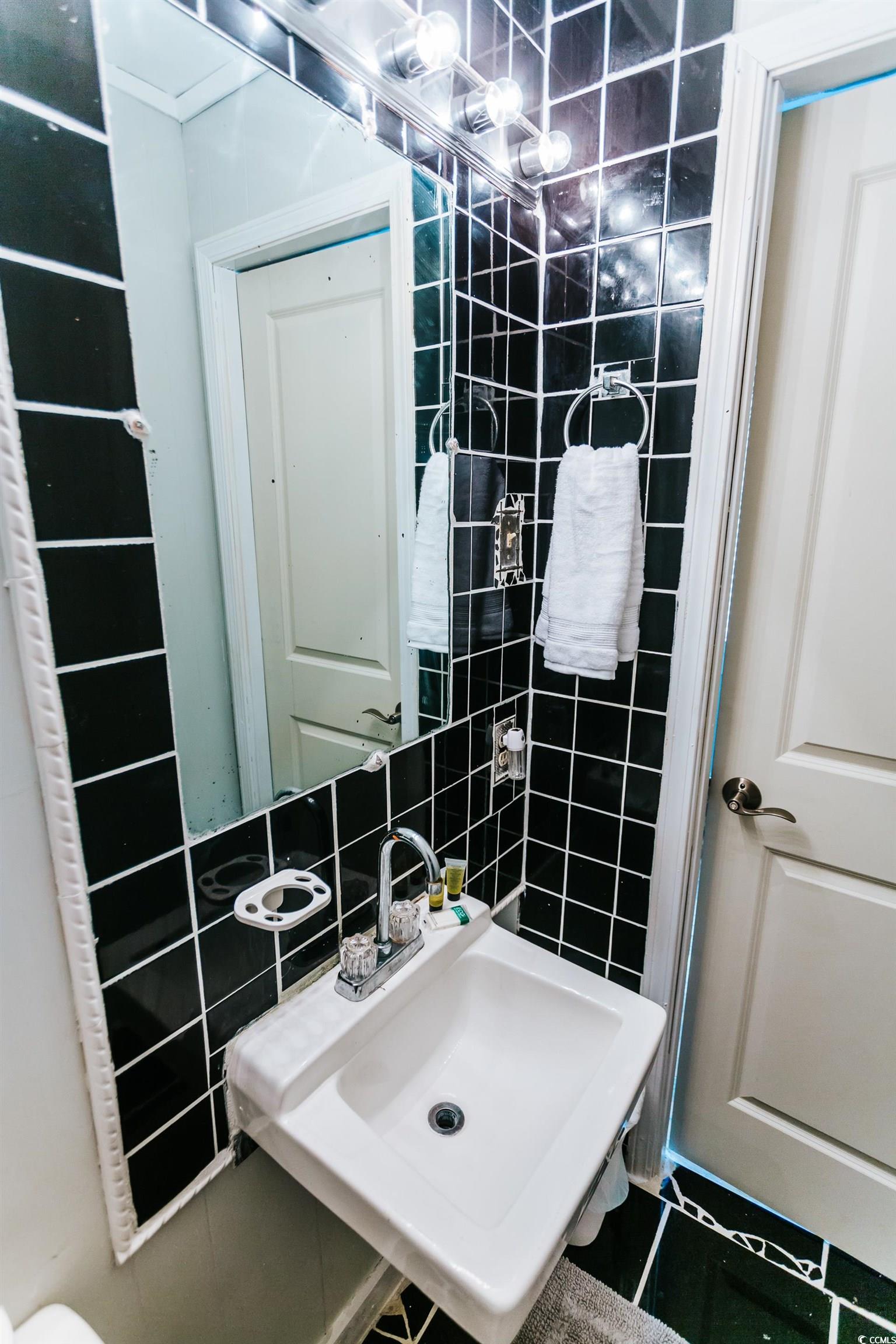 235 Calhoun Dr. Property Photo 24