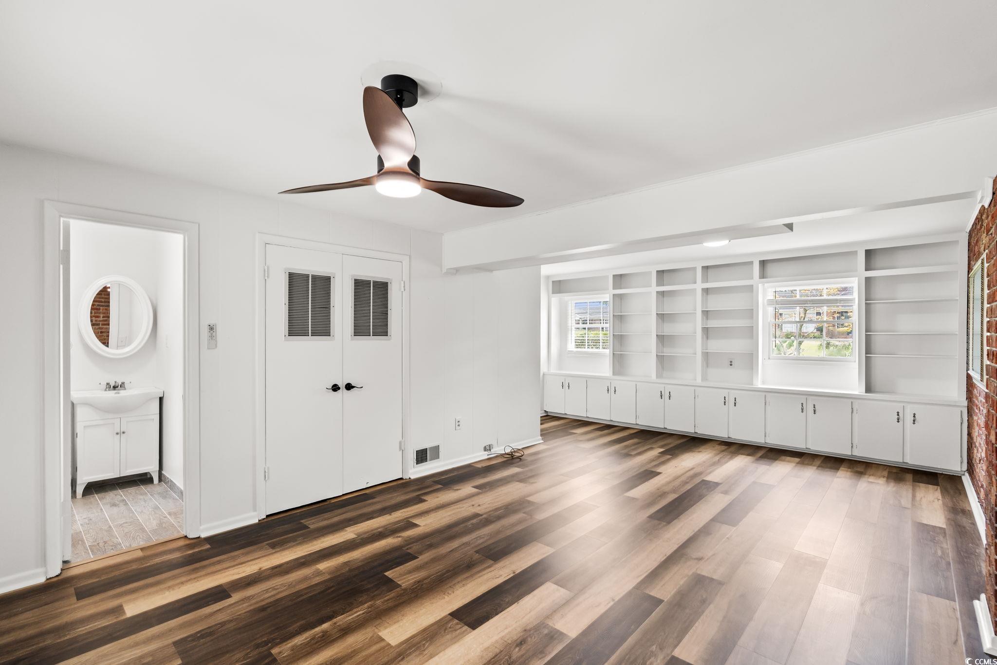 512 62nd Ave. N Property Photo 5