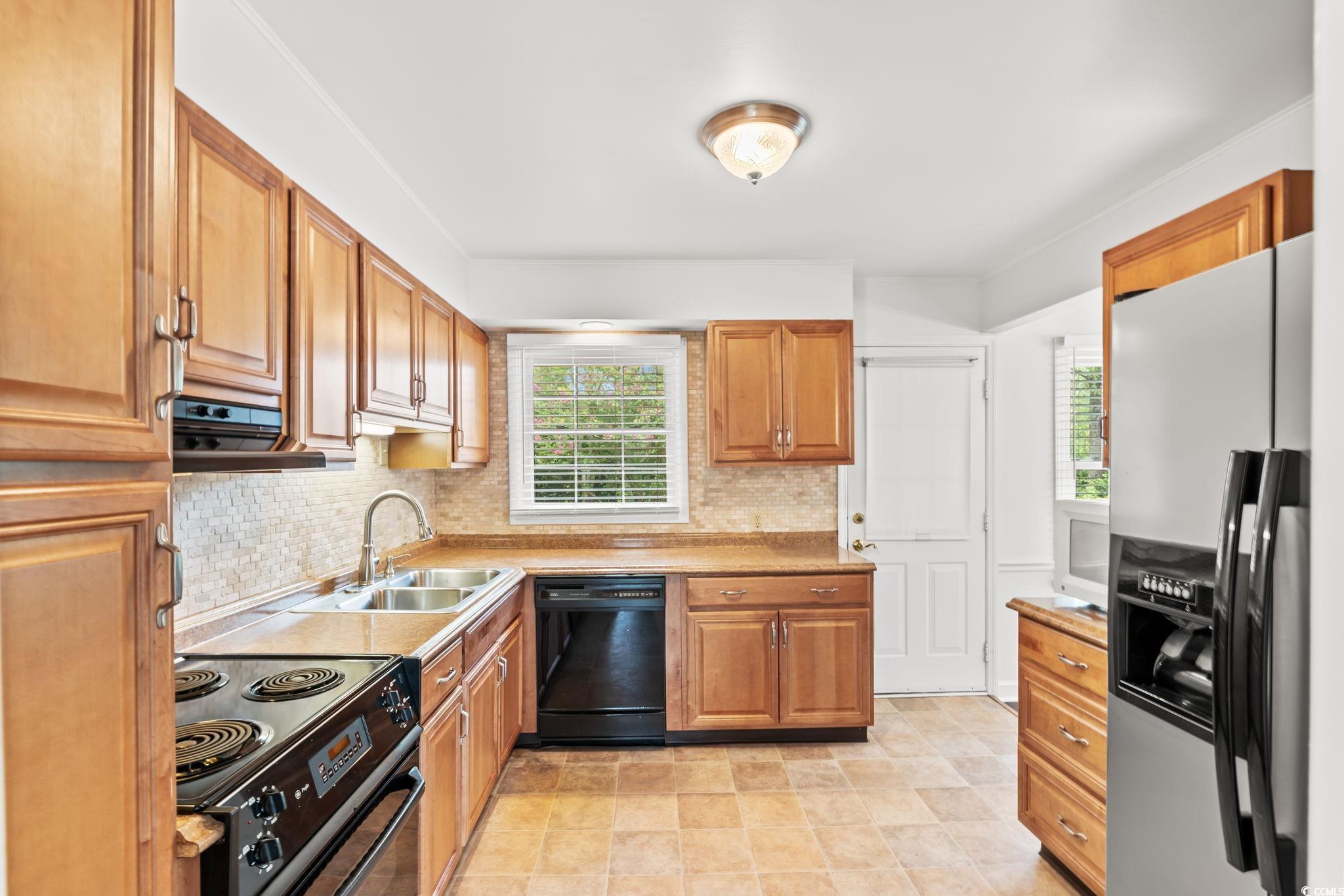 512 62nd Ave. N Property Photo 9