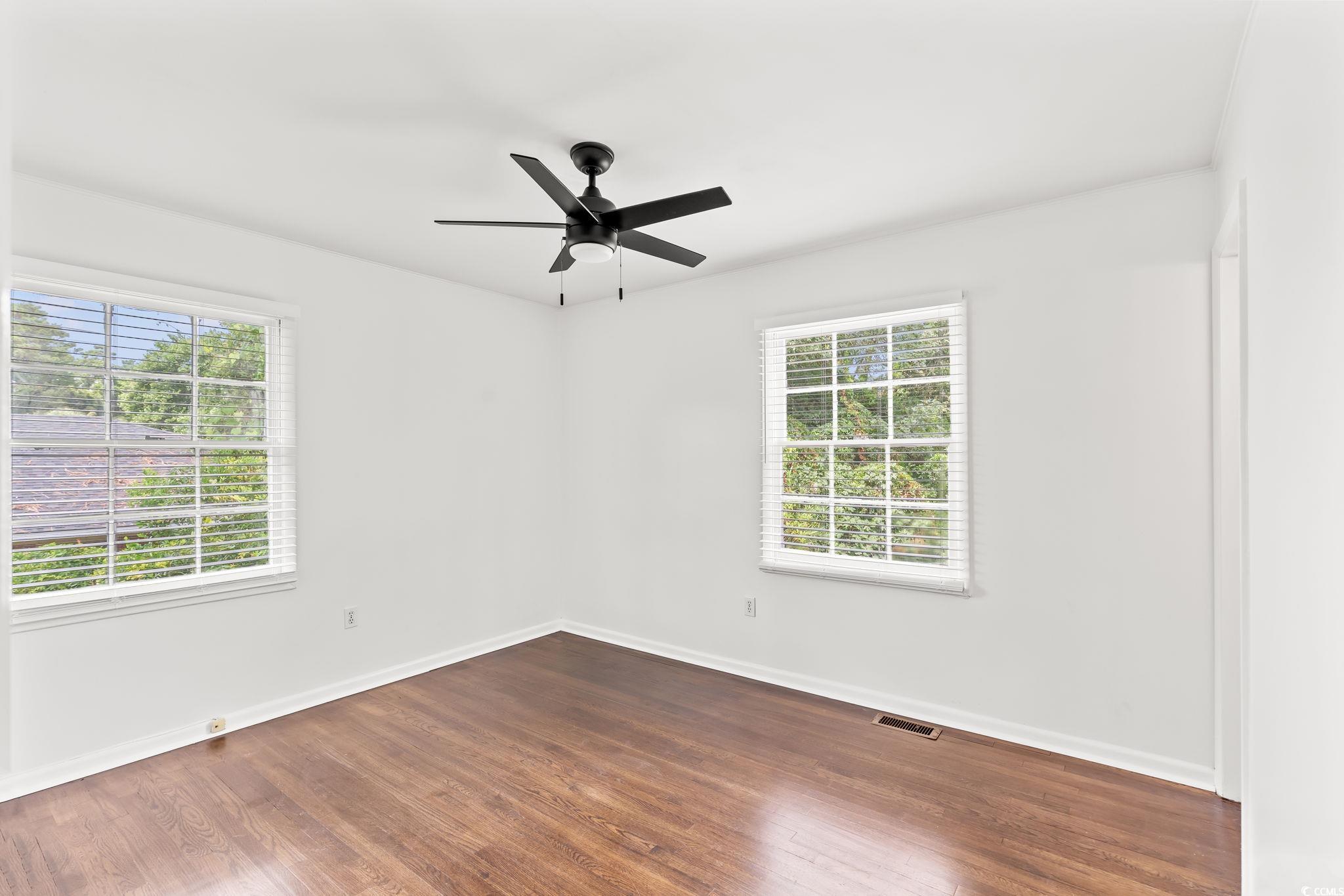 512 62nd Ave. N Property Photo 10