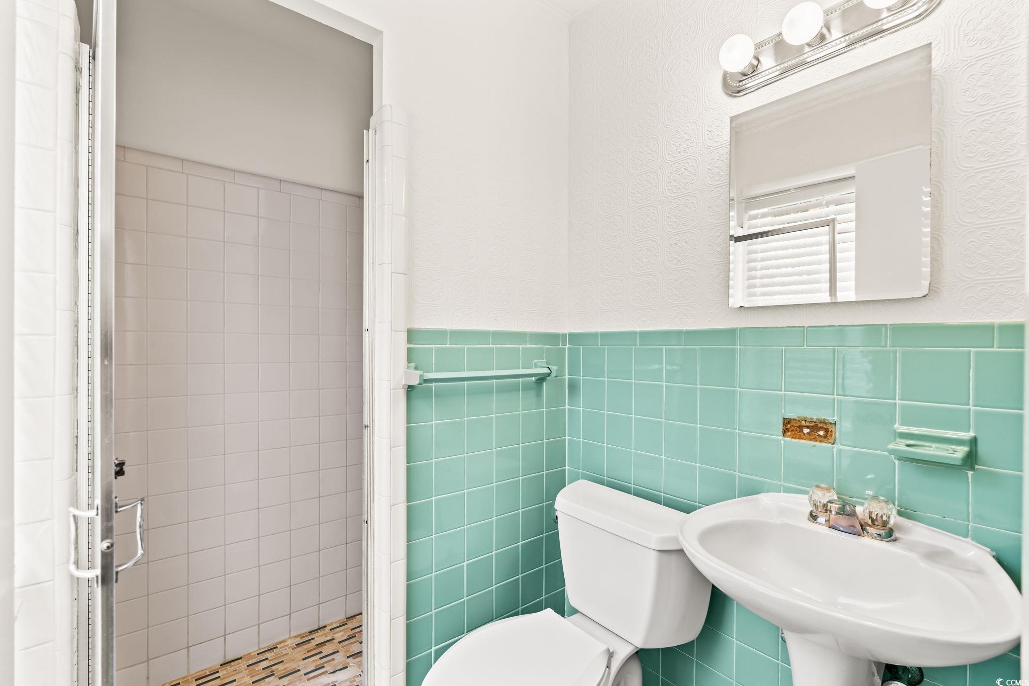 512 62nd Ave. N Property Photo 12