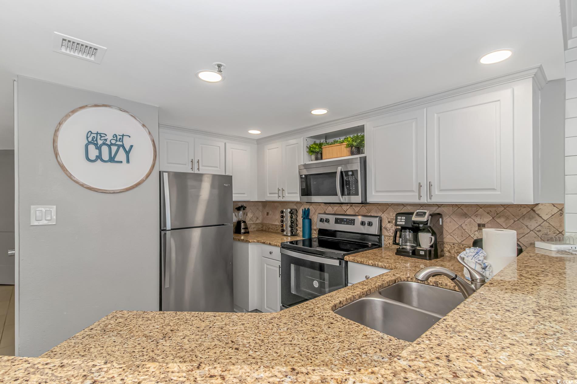 7200 N Ocean Blvd. Property Photo 7