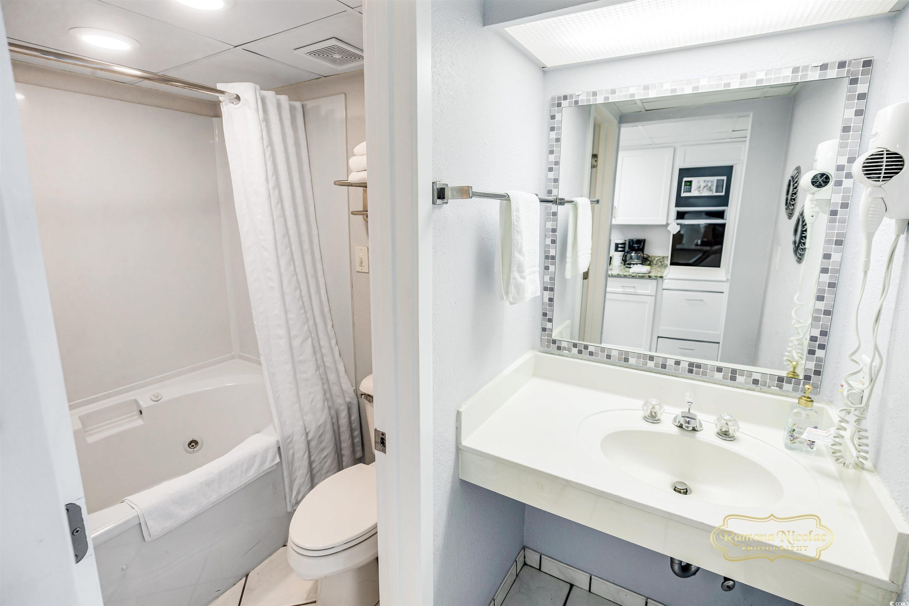 2301 N Ocean Blvd. Property Photo 11