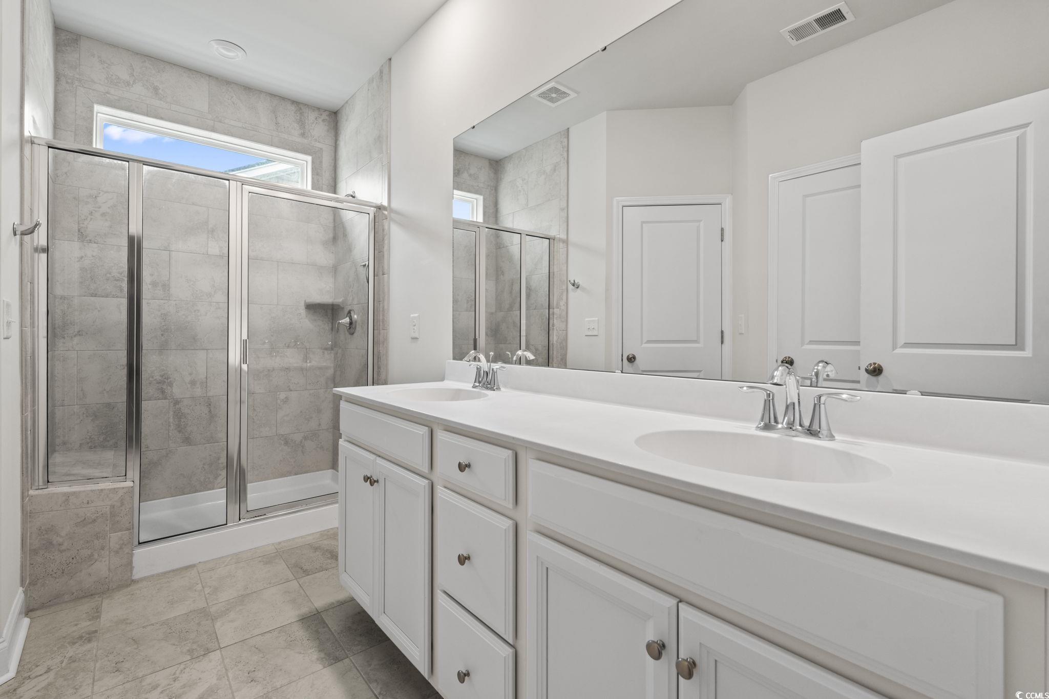 347 Harbison Circle Property Photo 4