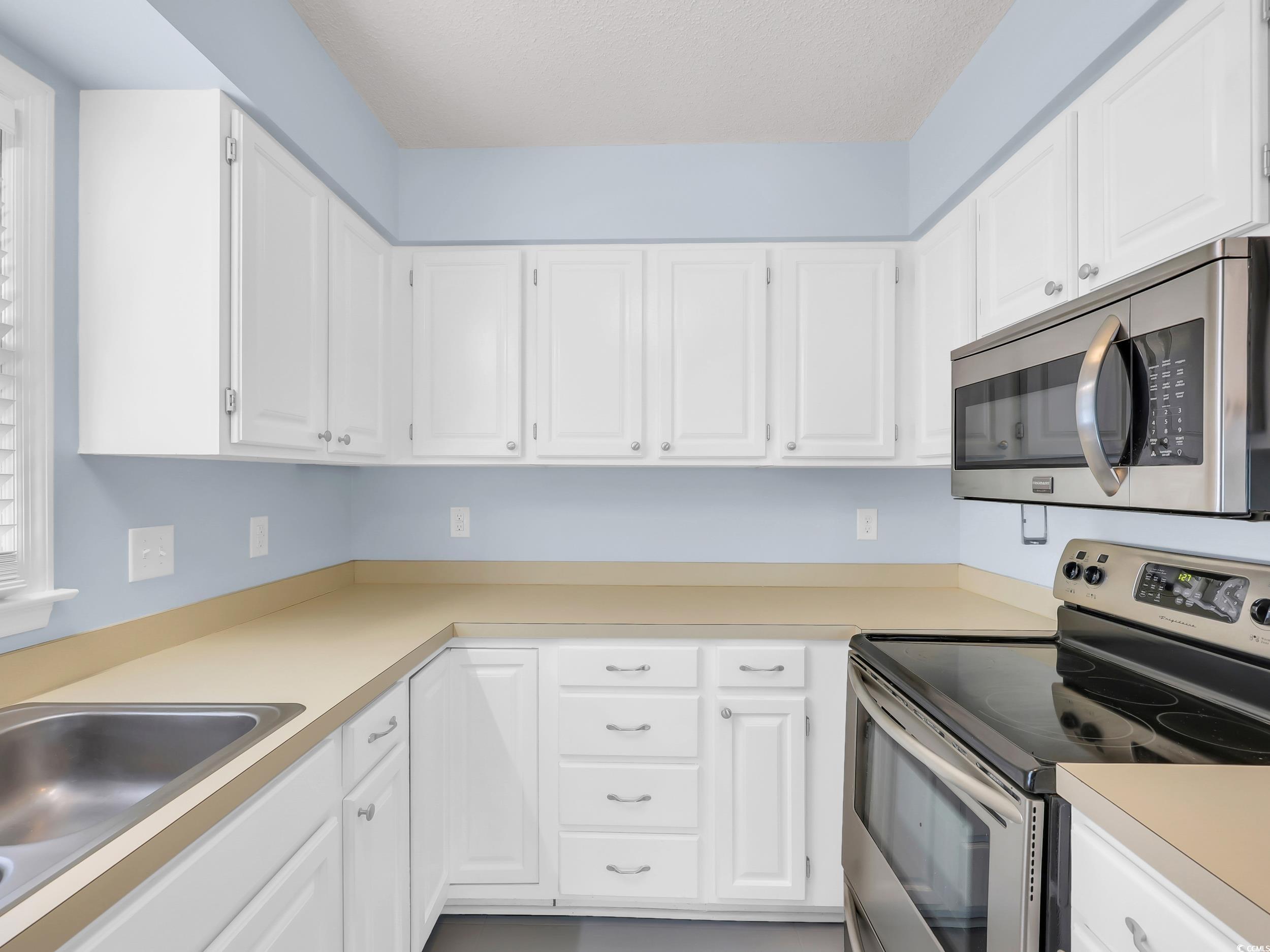 4325 Princeton Dr. Property Photo 9