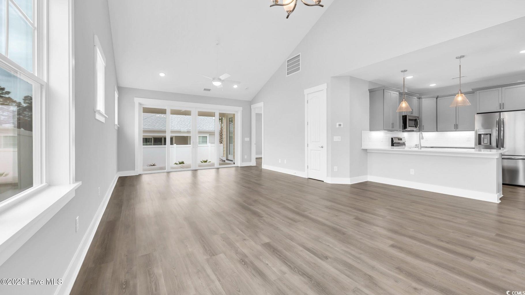 1975 Indigo Cove Way Property Photo 5