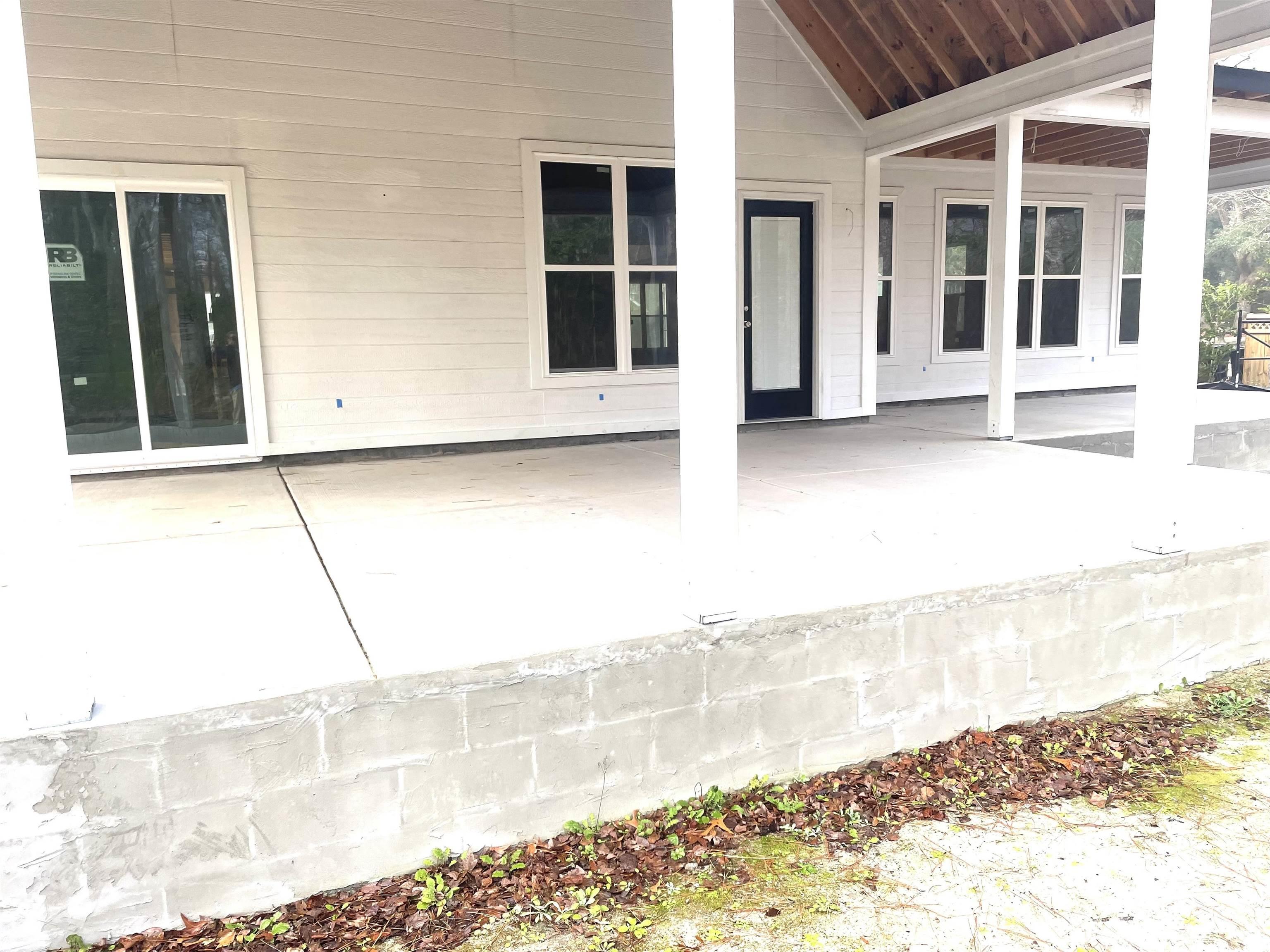 1120 Crooked Oak Dr. Property Photo 3