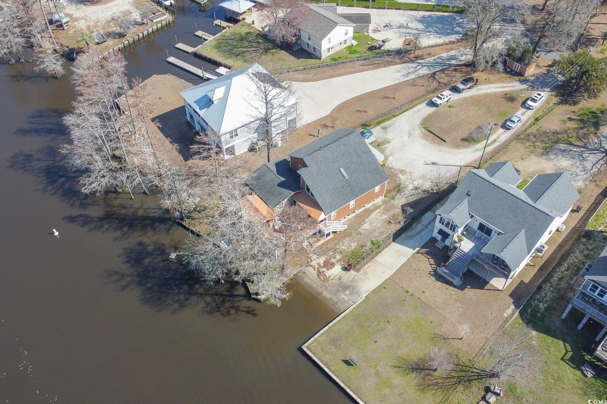 5865 Creekside Dr. Property Photo 2