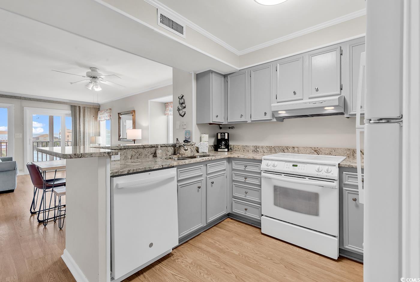 9580 Shore Dr. Property Photo 5