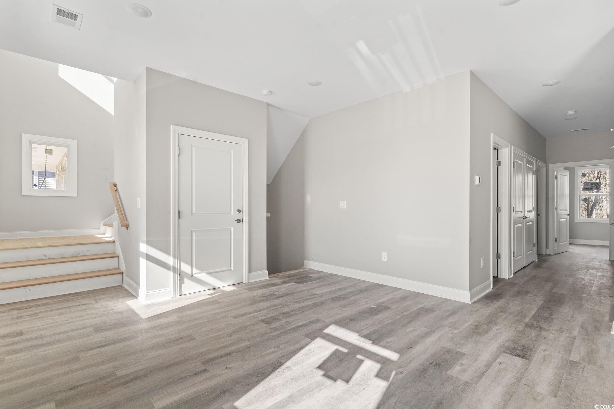 410 5th Ave. S Property Photo 8