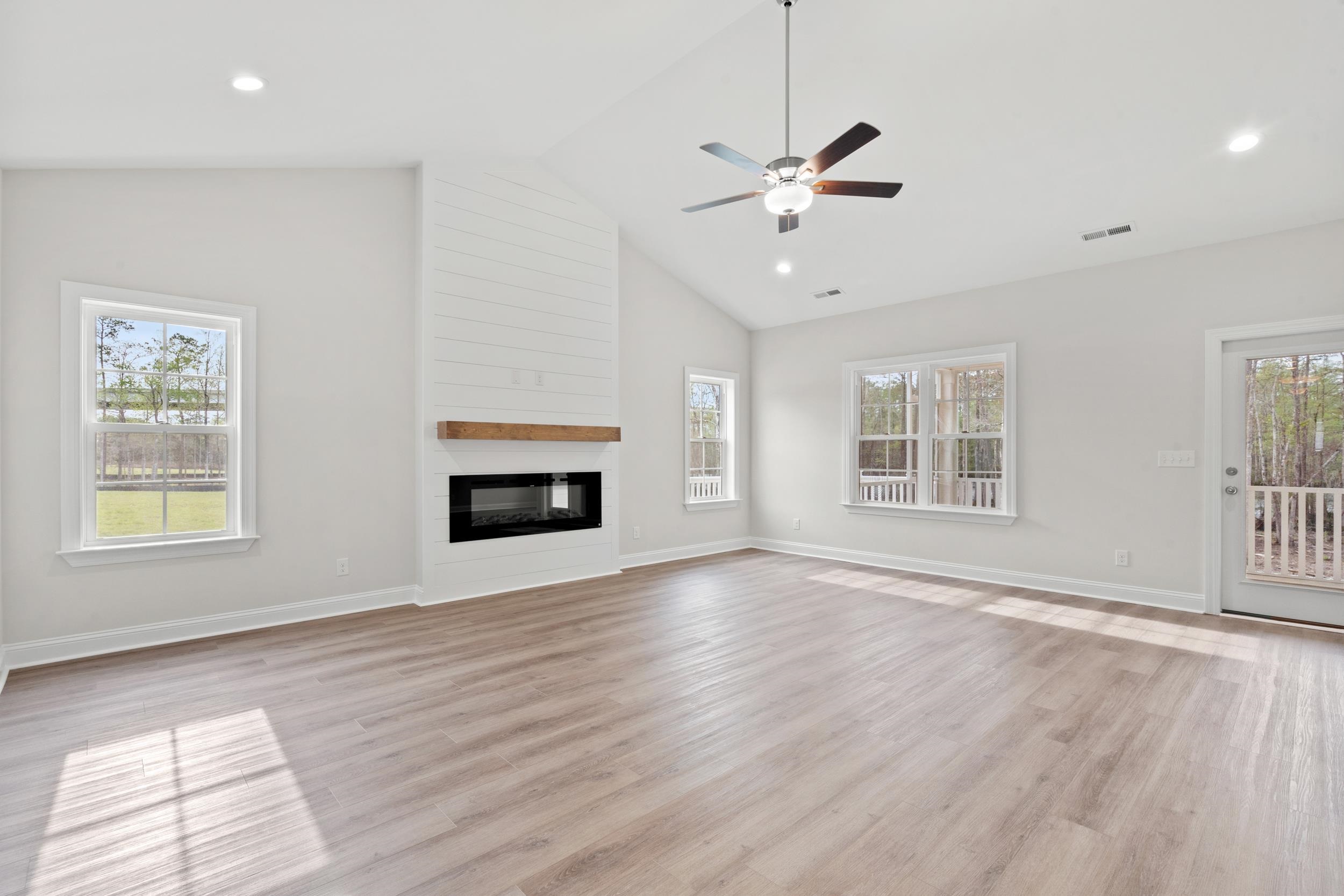 5142 Water Breeze Ct. Property Photo 2