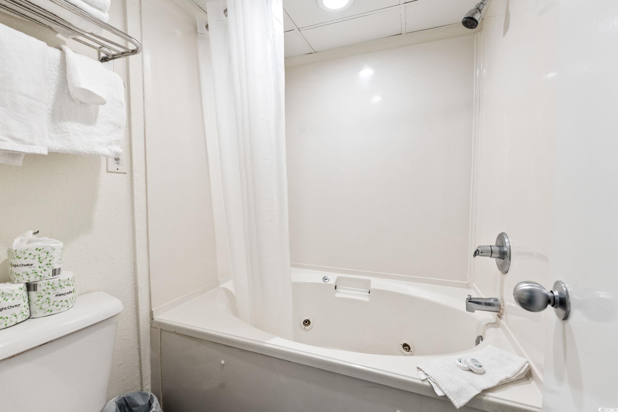 2300 N Ocean Blvd. Property Photo 26