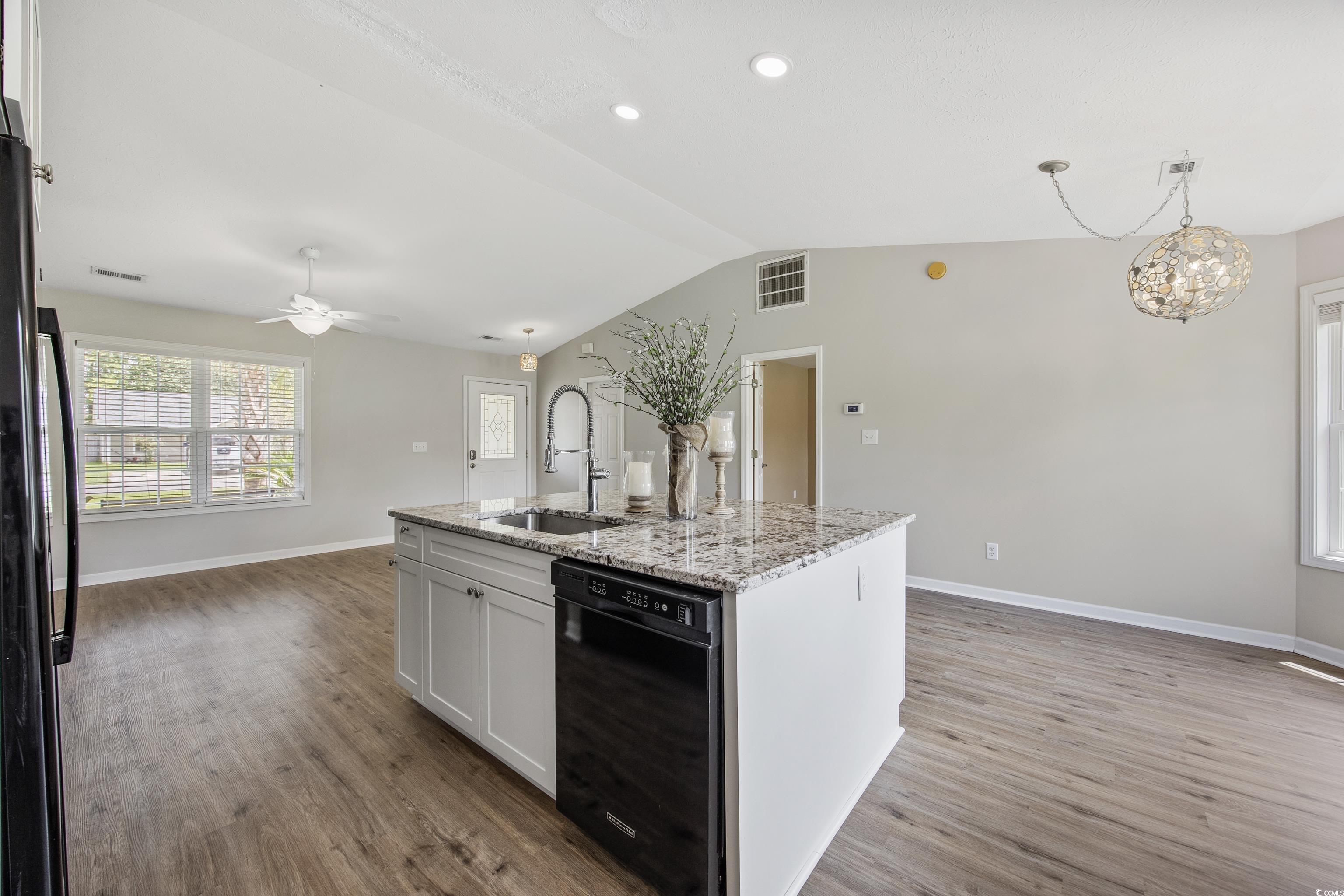 315 Kildare Ct. Property Photo 8