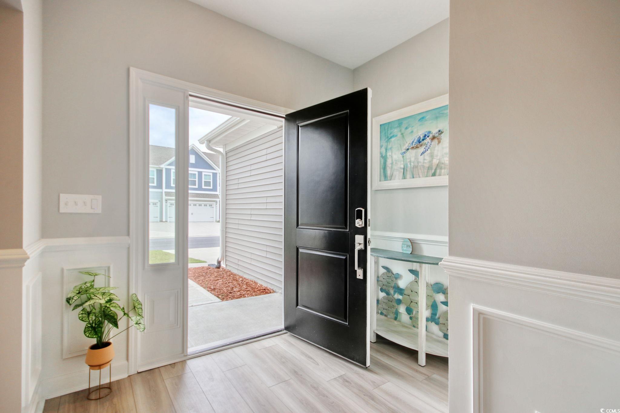 741 Enchantment Loop Property Photo 4