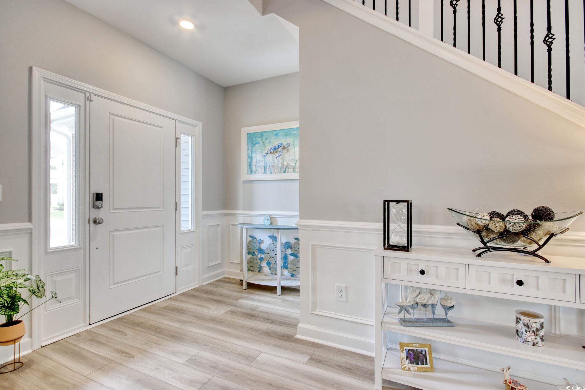 741 Enchantment Loop Property Photo 5