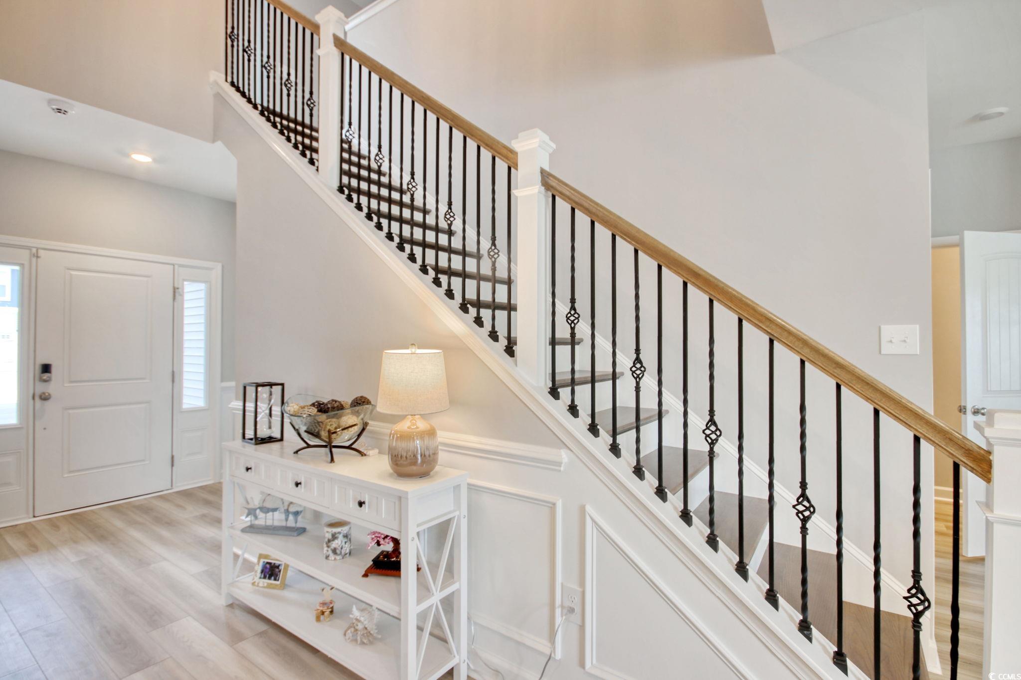 741 Enchantment Loop Property Photo 9