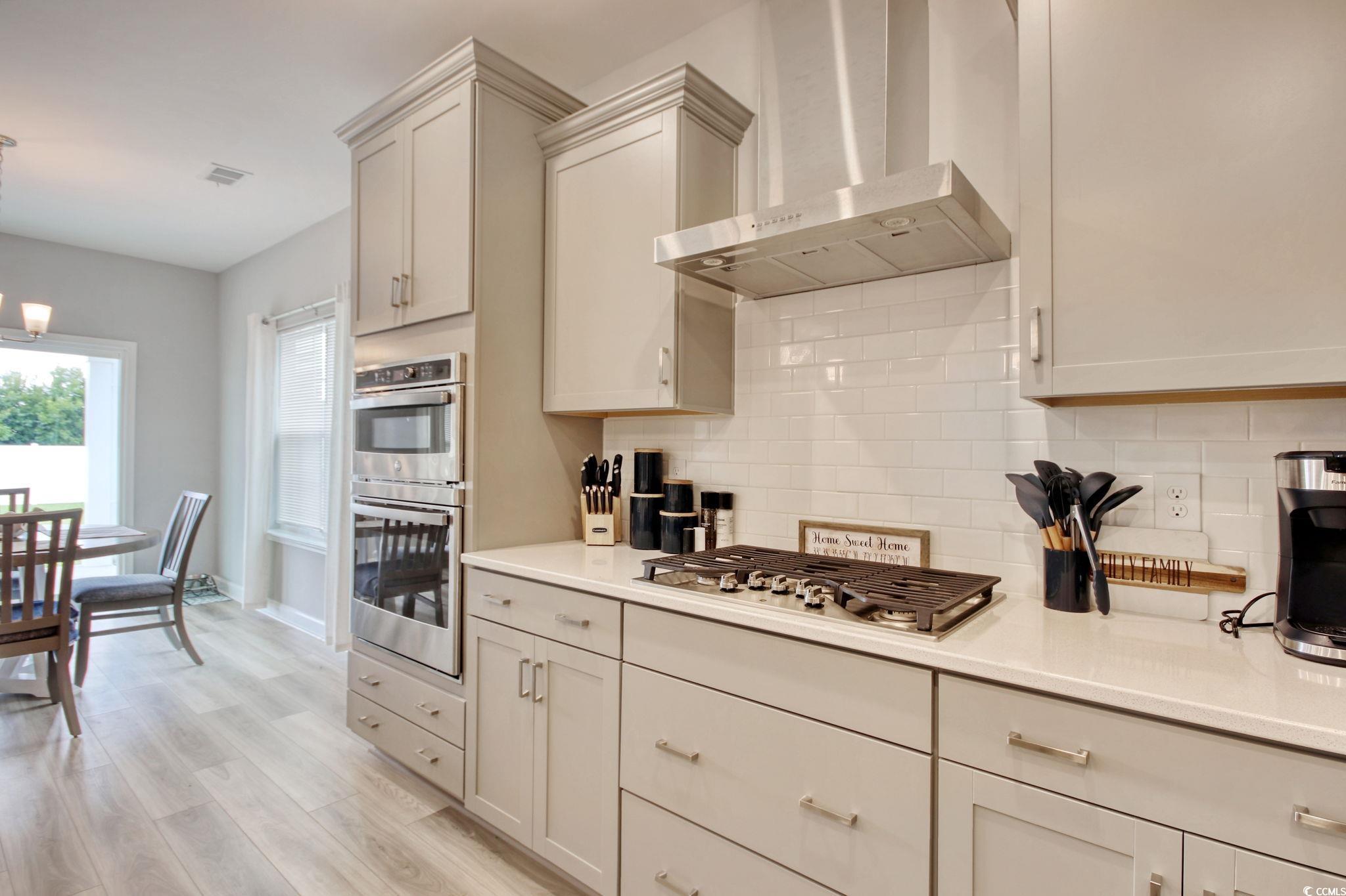 741 Enchantment Loop Property Photo 13