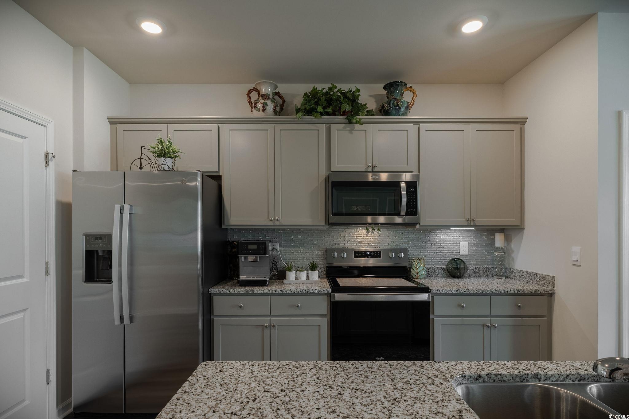 171 Cassina Dr. Property Photo 15