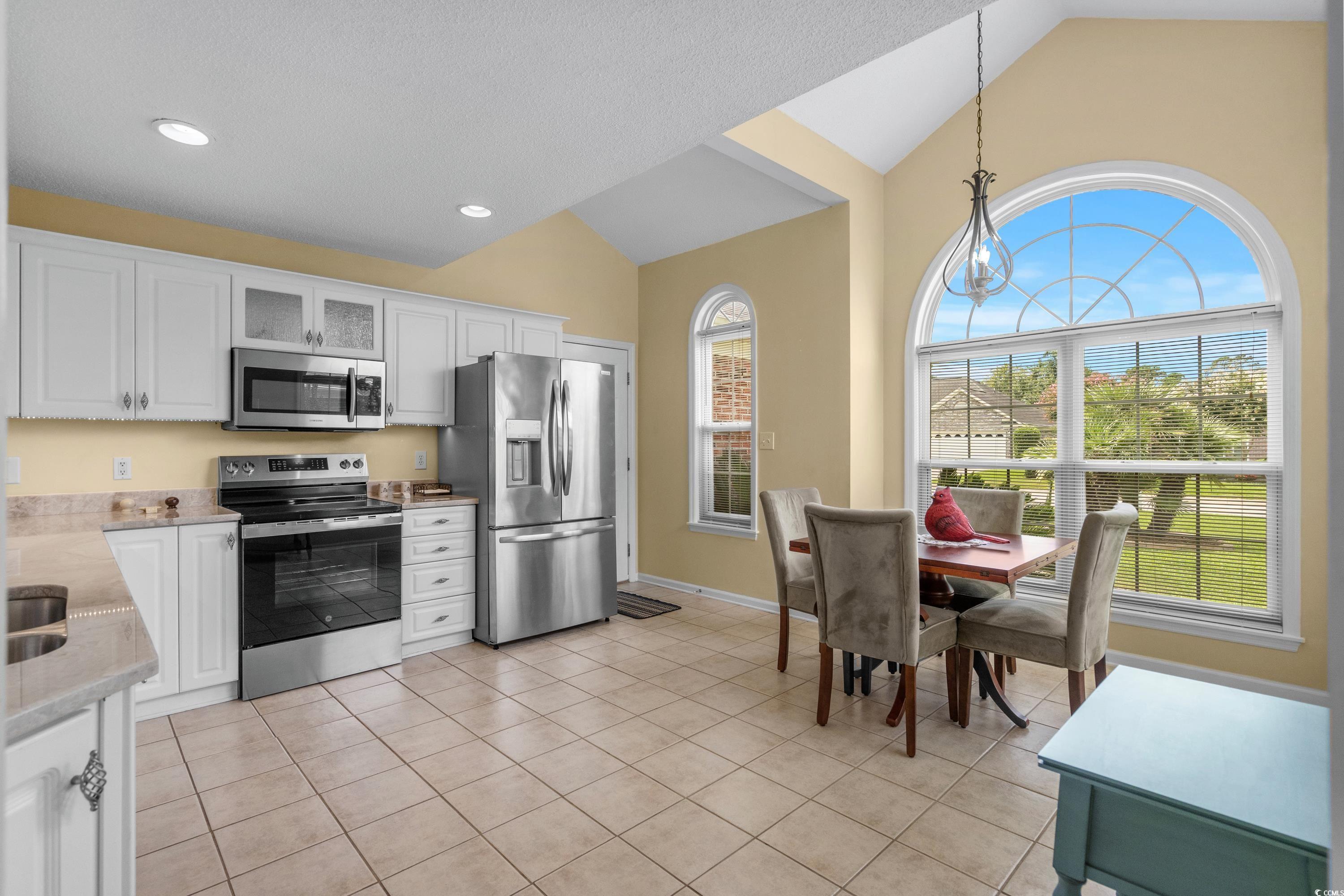 1010 Swan Lake Dr. Property Photo 15