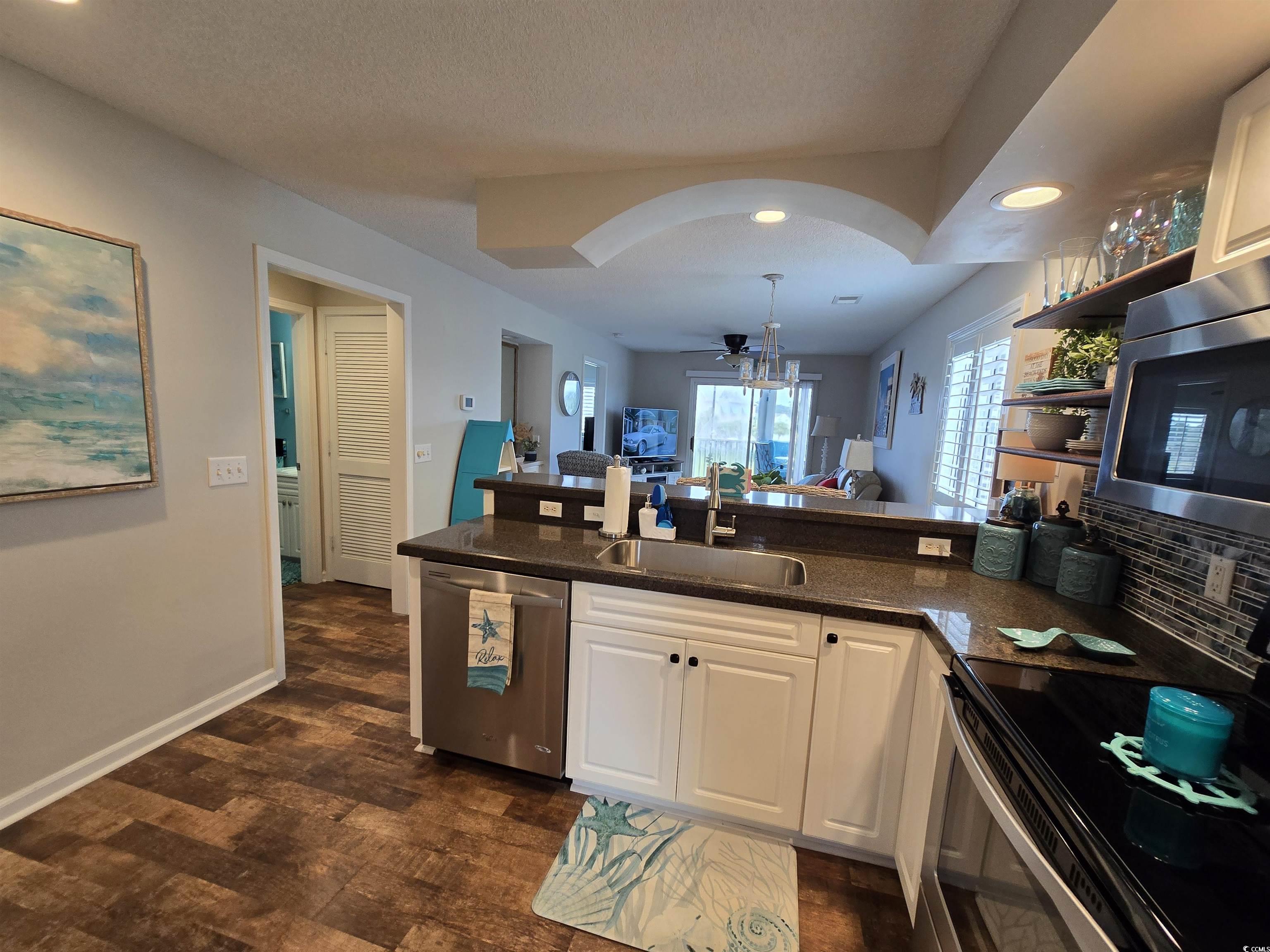 4417 Eastport Blvd. Property Photo 8