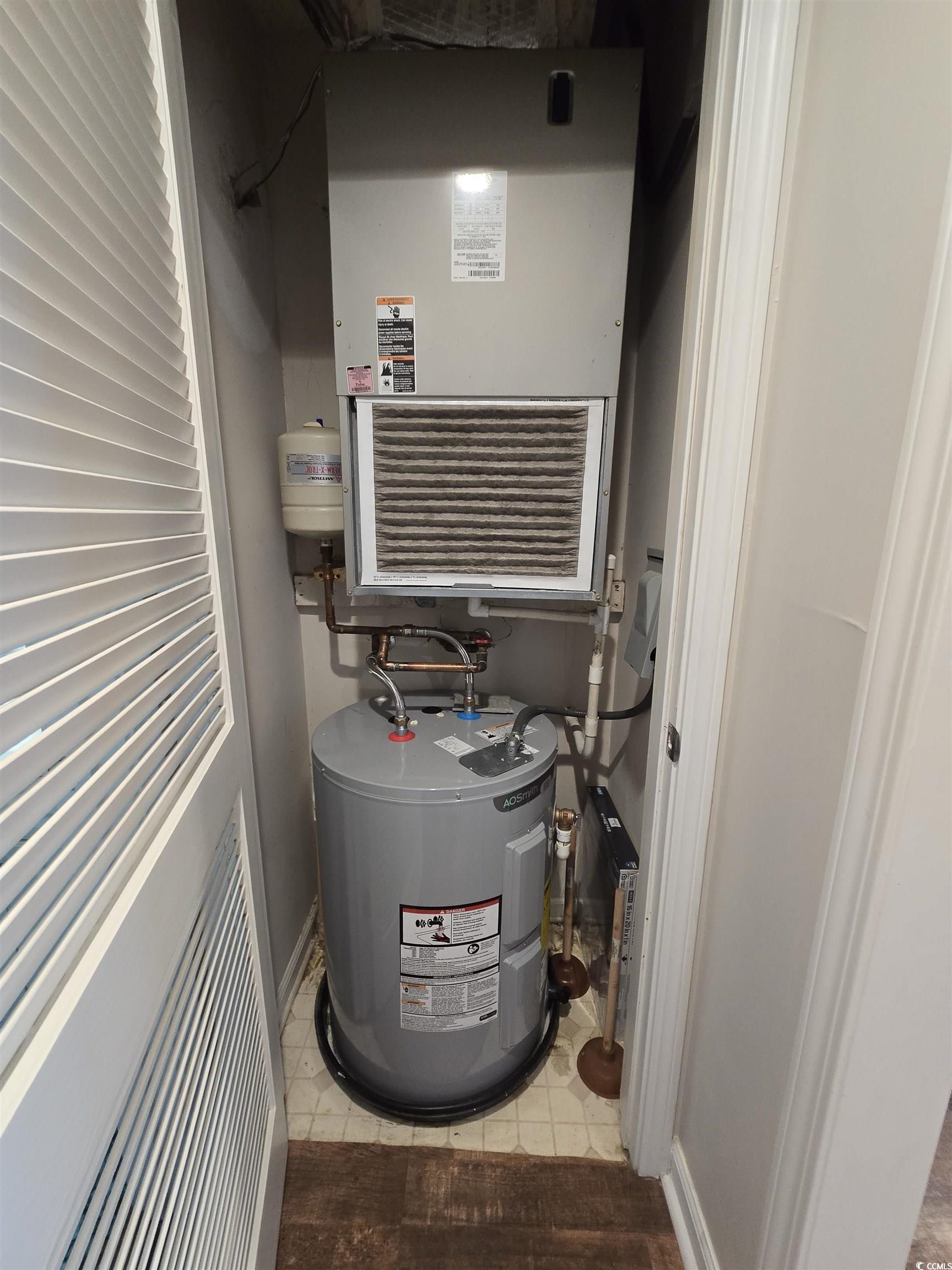 4417 Eastport Blvd. Property Photo 28