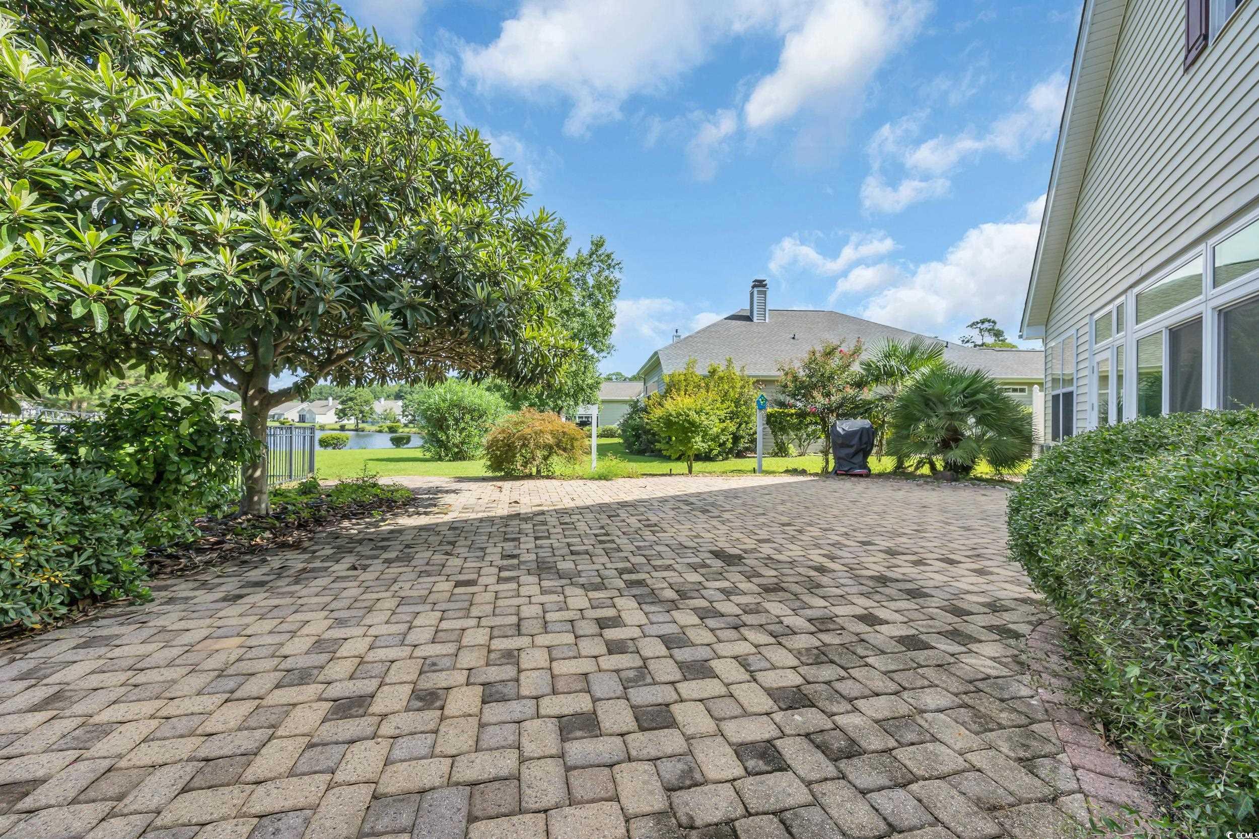 414 Carriage Lake Dr. Property Photo 31