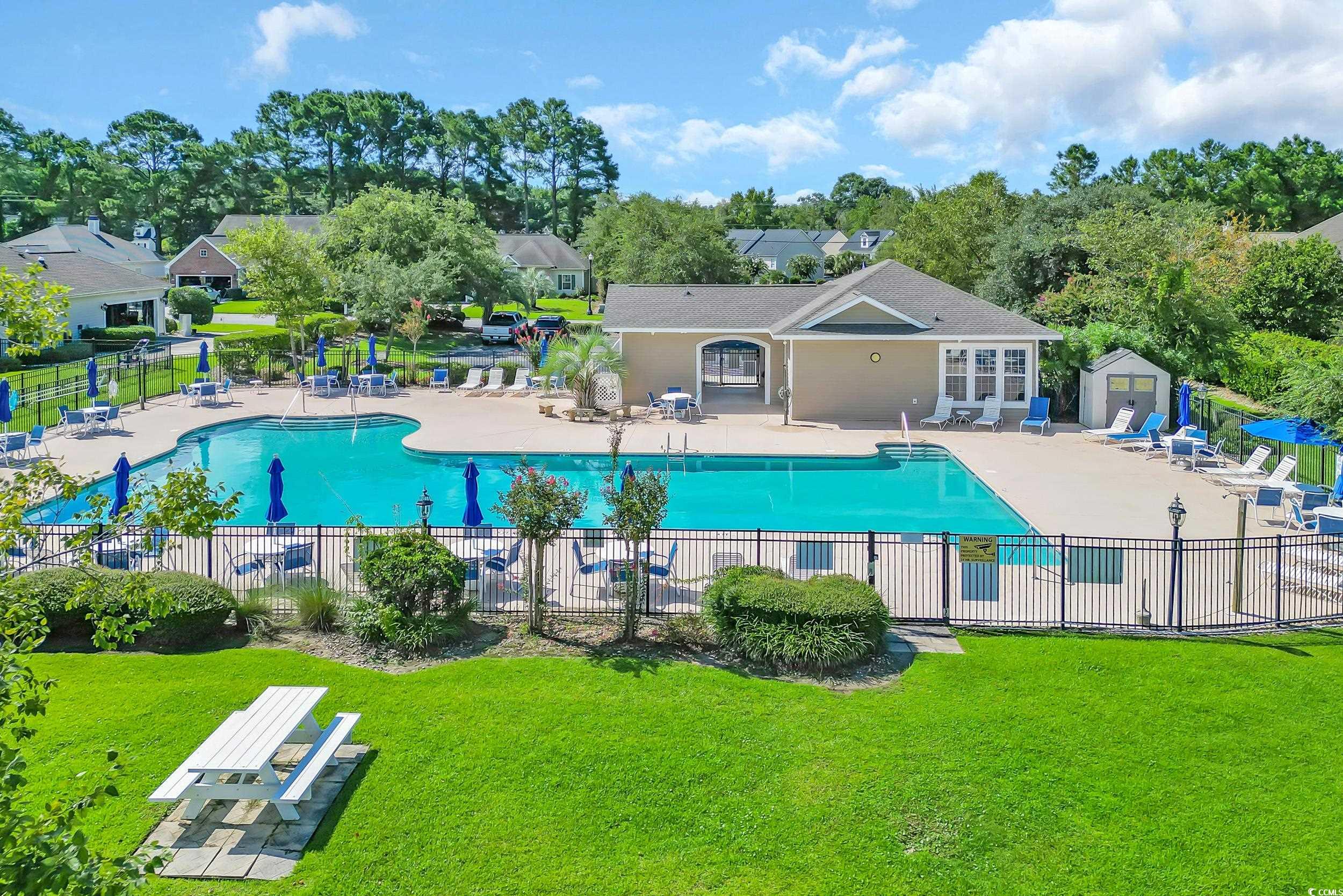 414 Carriage Lake Dr. Property Photo 36