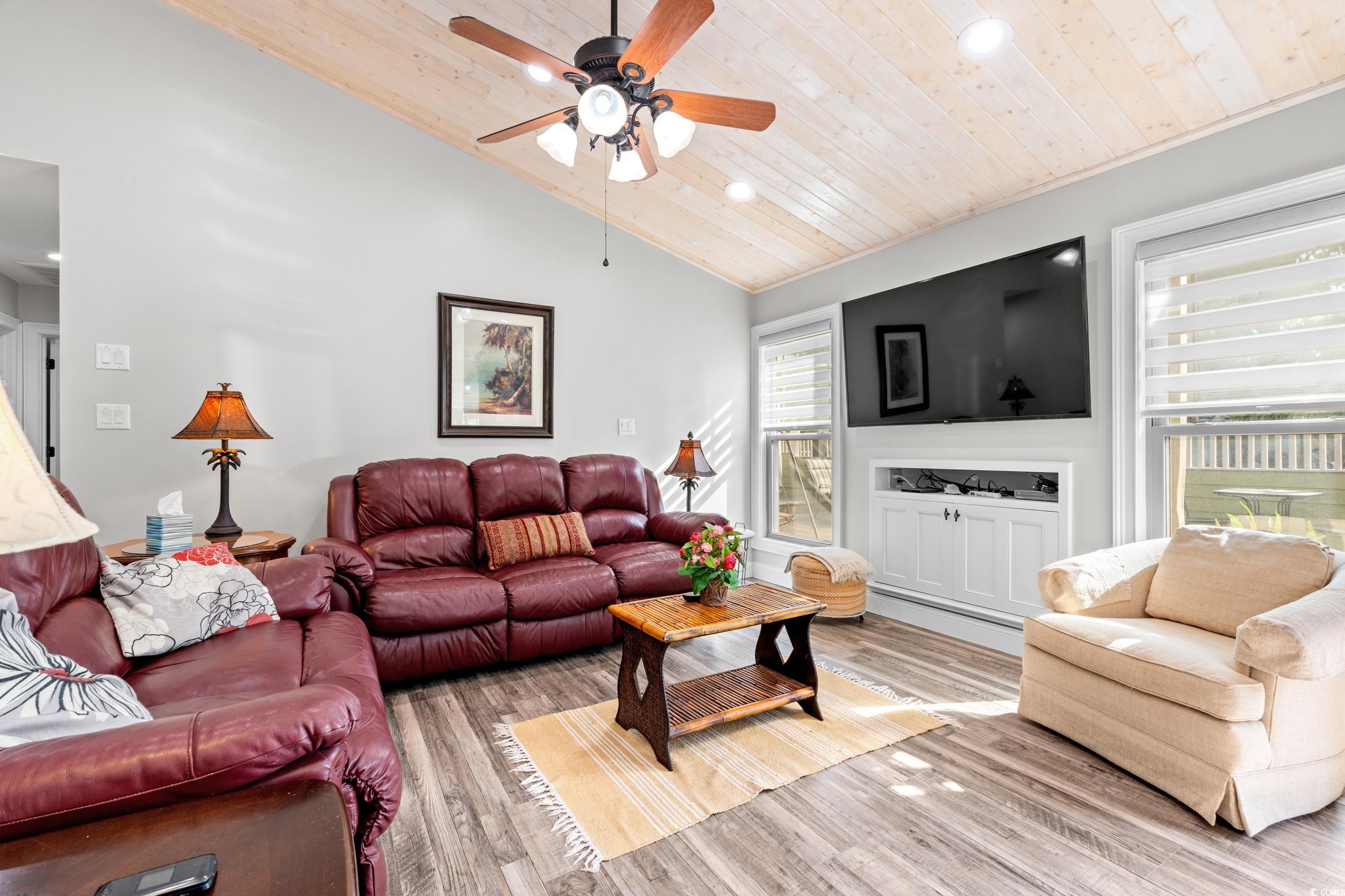 10064 Kings Rd. Property Photo 5