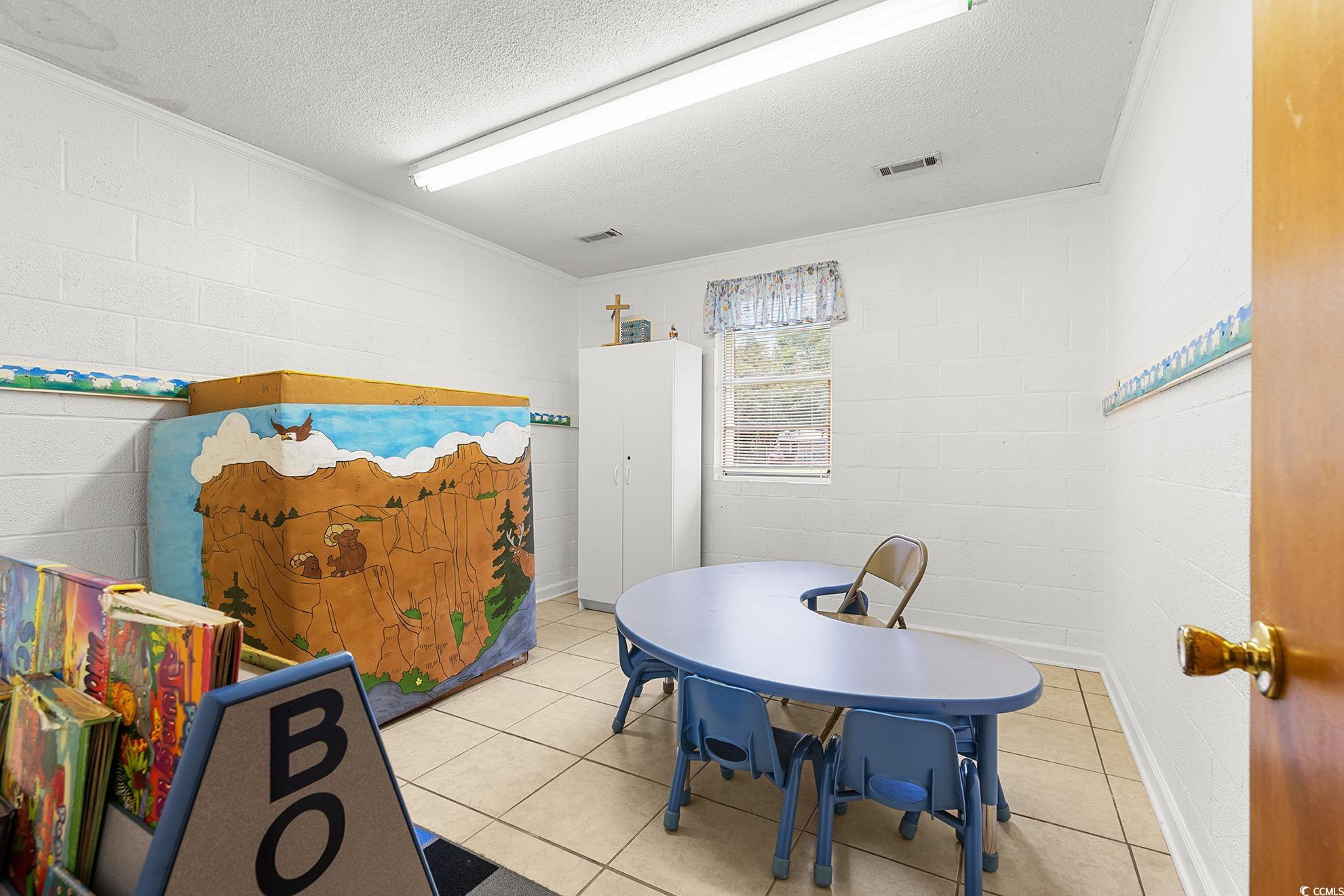 407 Palm St. Property Photo 8