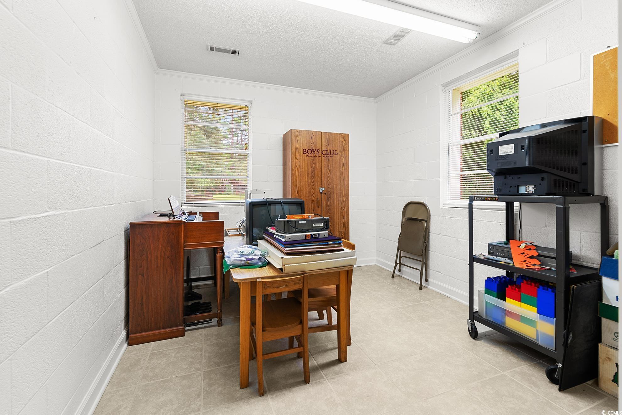 407 Palm St. Property Photo 11