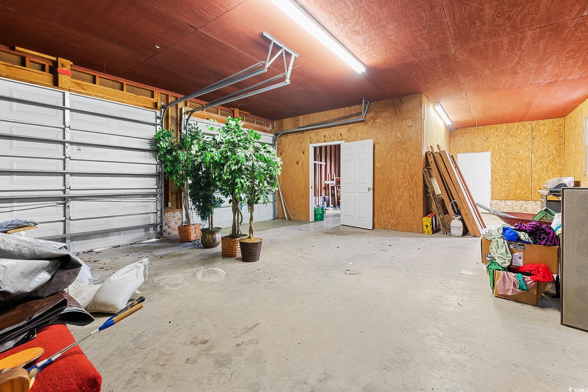 407 Palm St. Property Photo 35