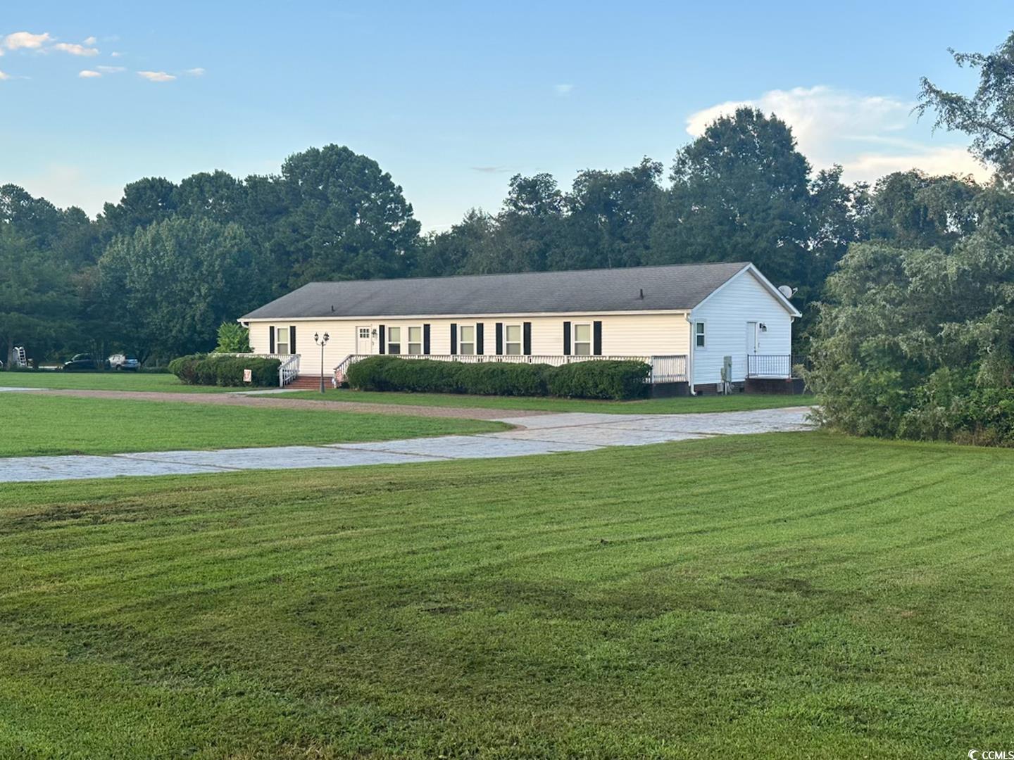 288 Farris Rd. Property Photo 2