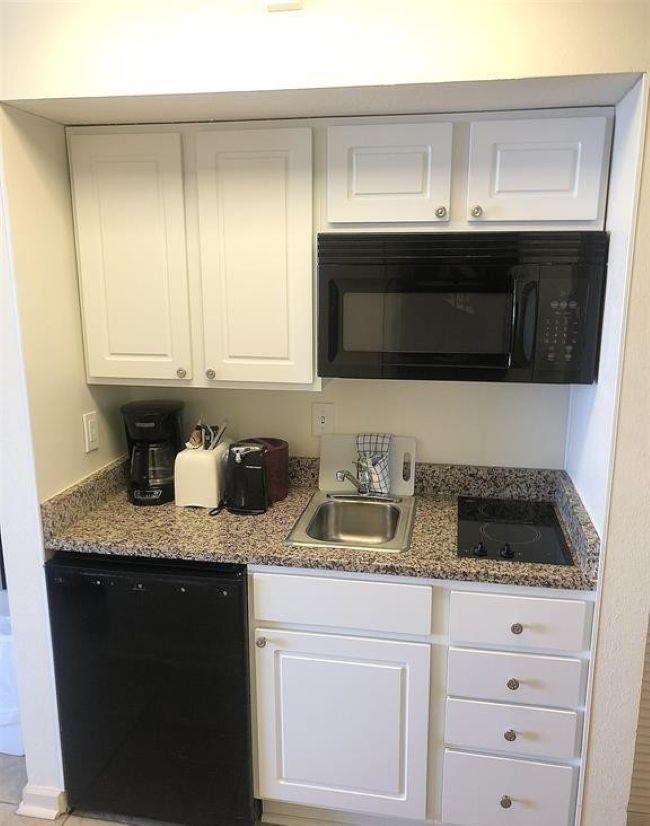 9550 Shore Dr. Property Photo 20