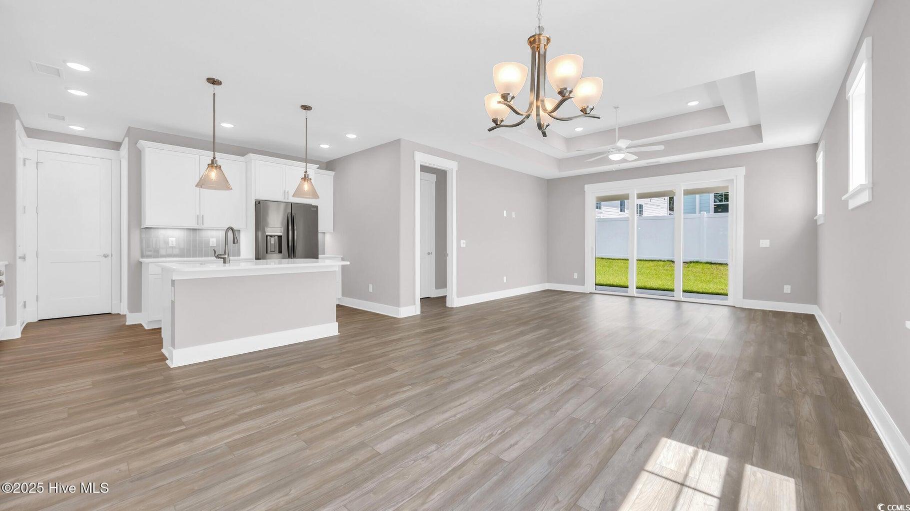 1529 Coastal Cove Ln Property Photo 7