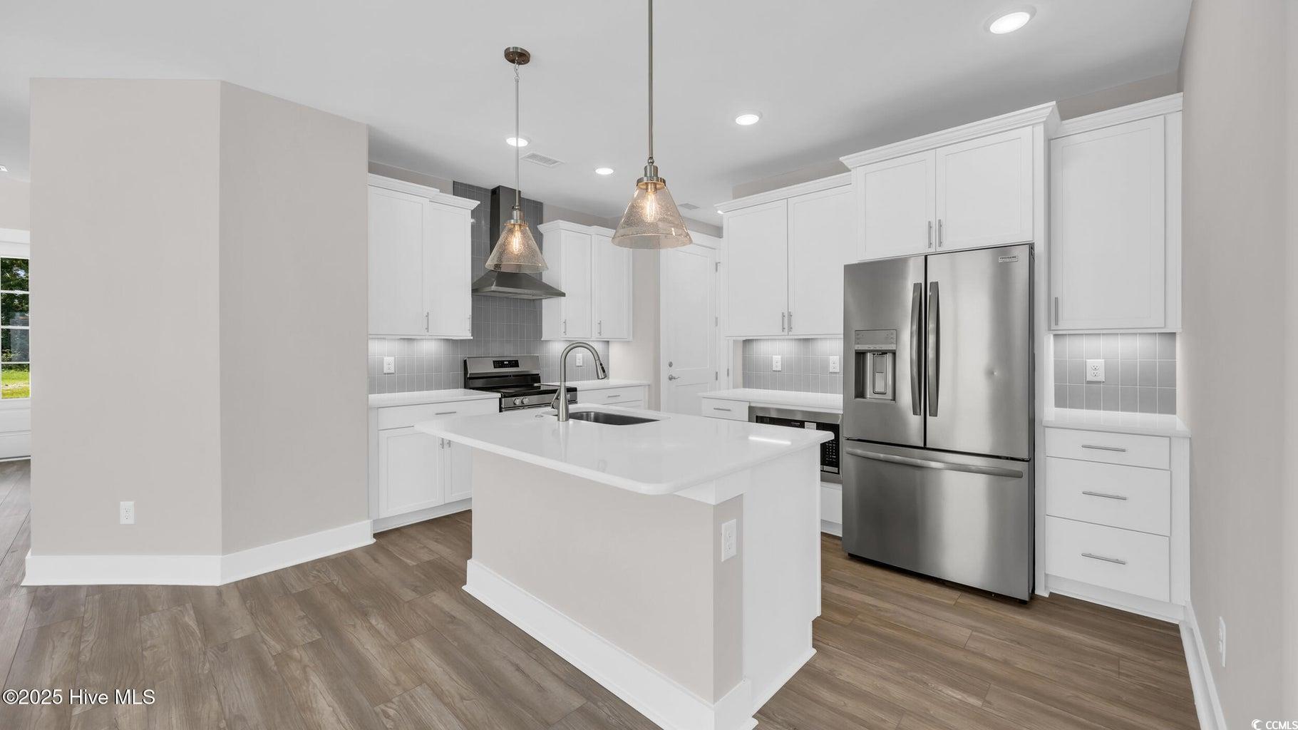 1529 Coastal Cove Ln Property Photo 13