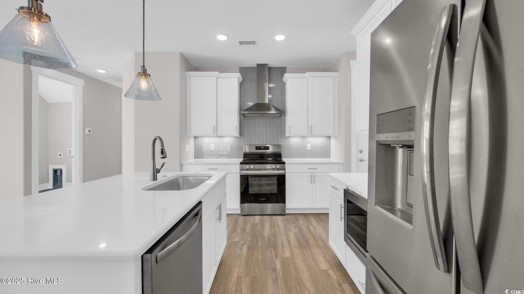 1529 Coastal Cove Ln Property Photo 14