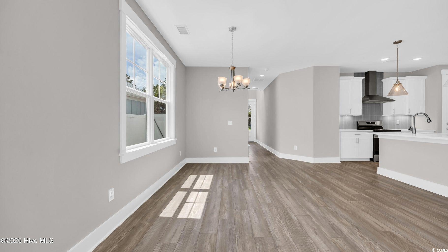 1529 Coastal Cove Ln Property Photo 15