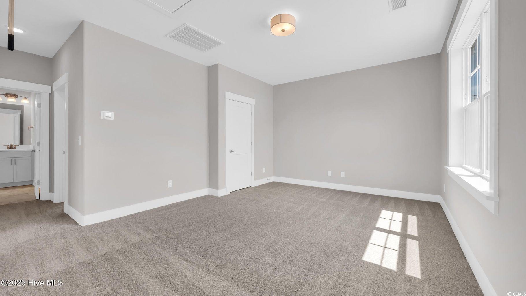 1529 Coastal Cove Ln Property Photo 16