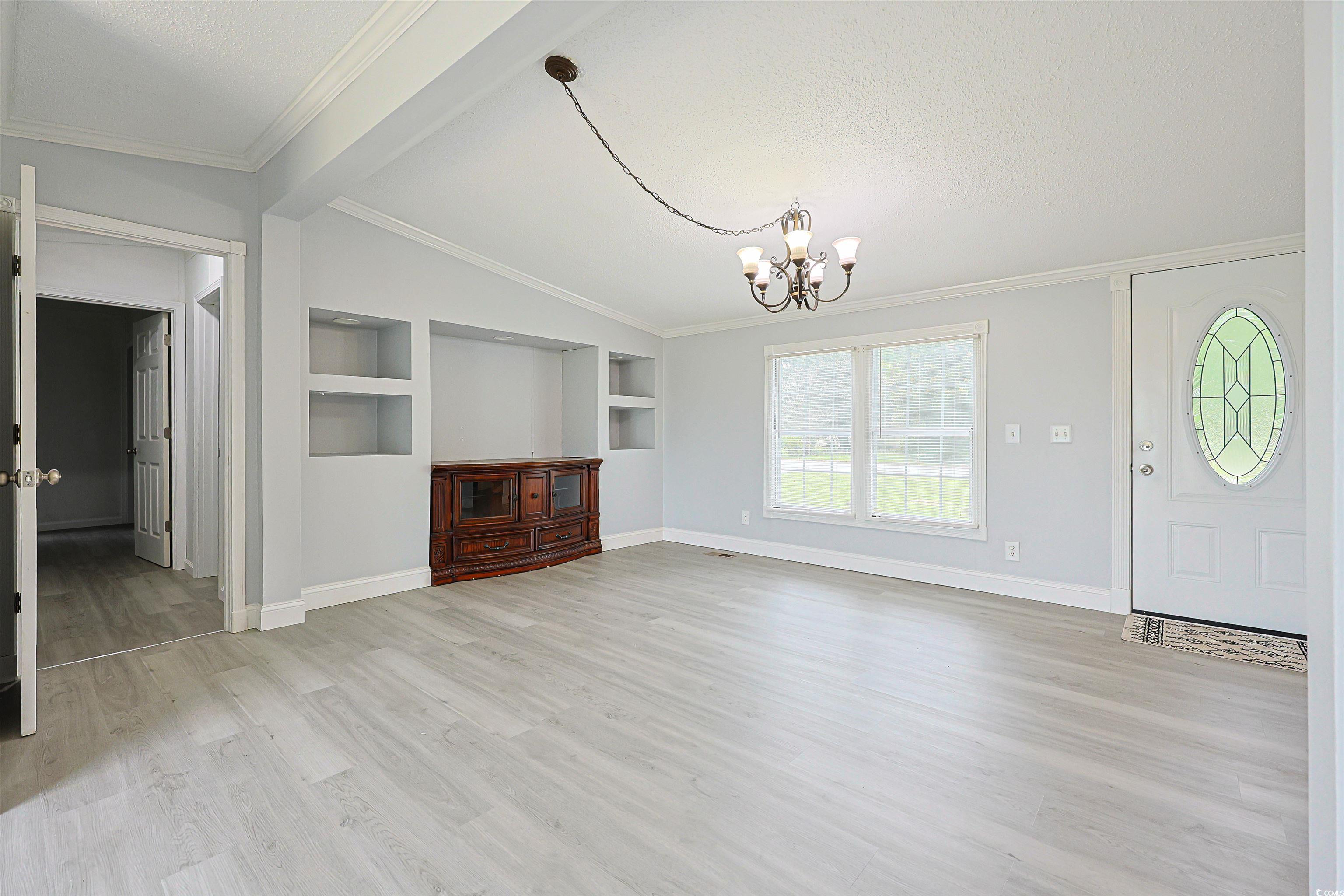 240 Quail Run Rd. Property Photo 3