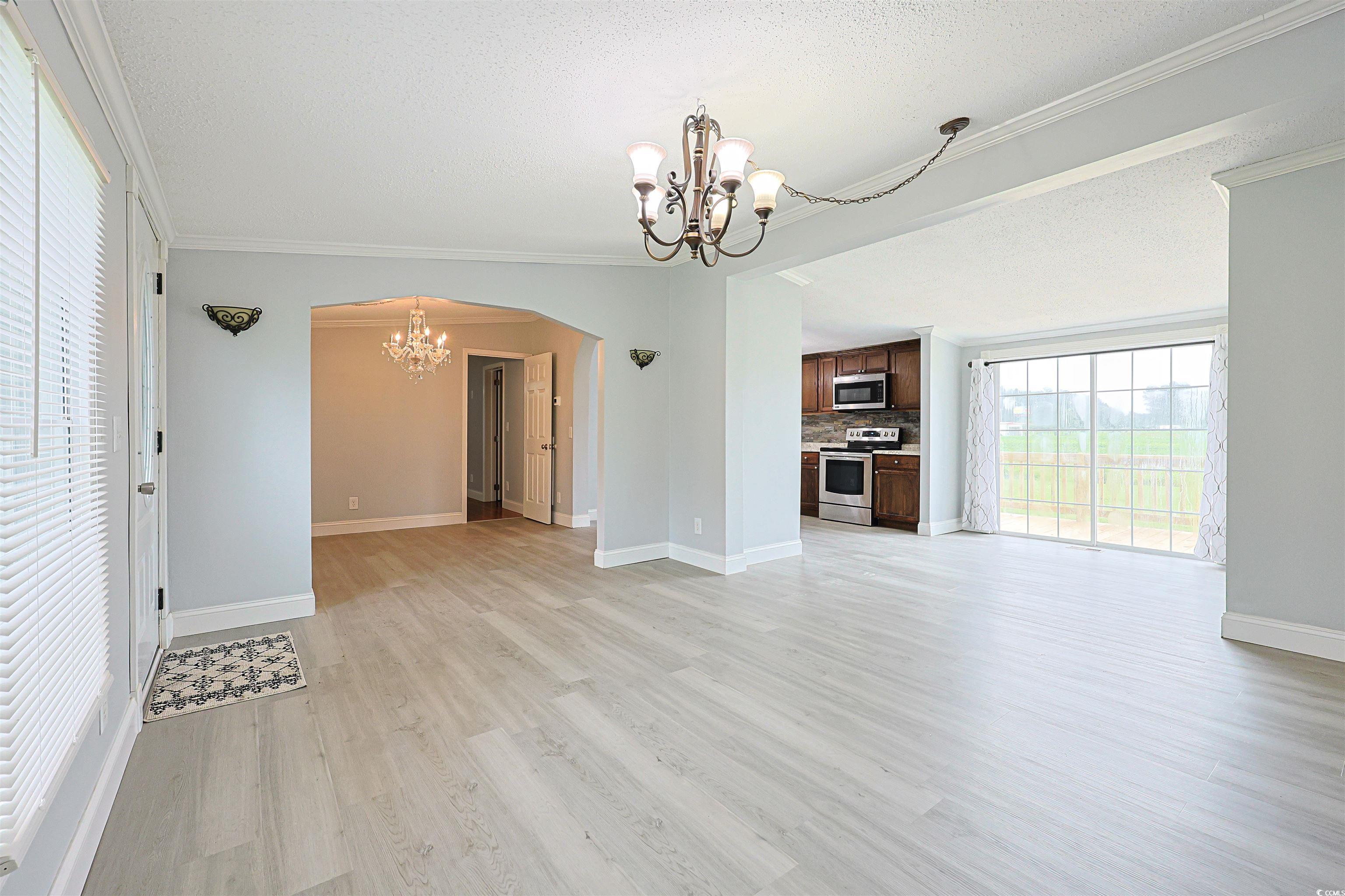 240 Quail Run Rd. Property Photo 4