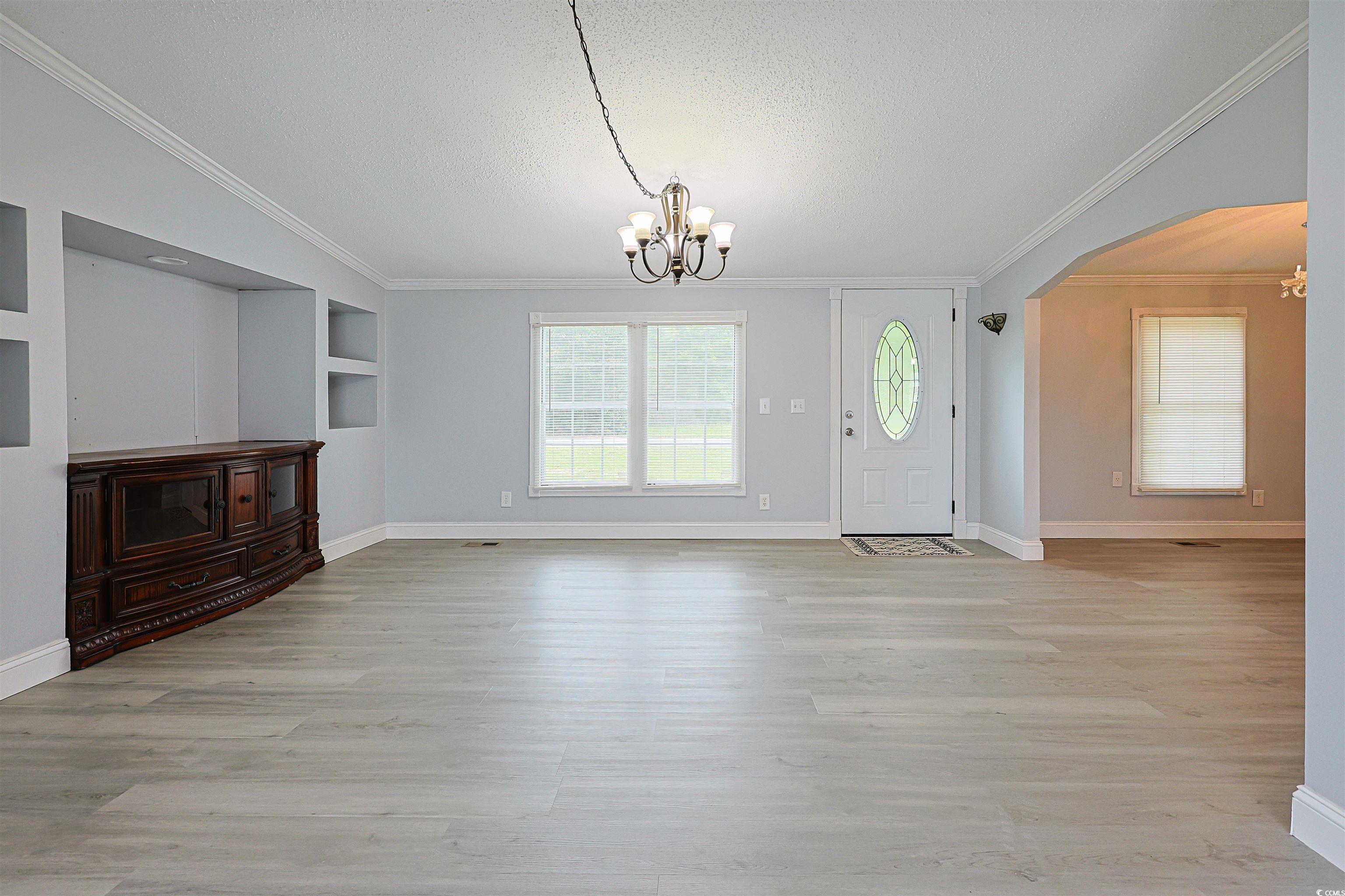 240 Quail Run Rd. Property Photo 5