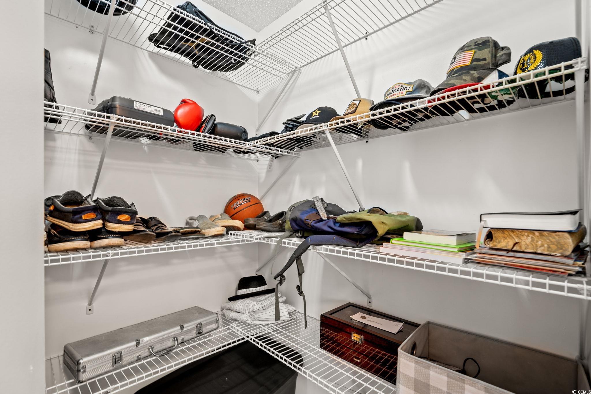 8862 Duck View Dr. Property Photo 16