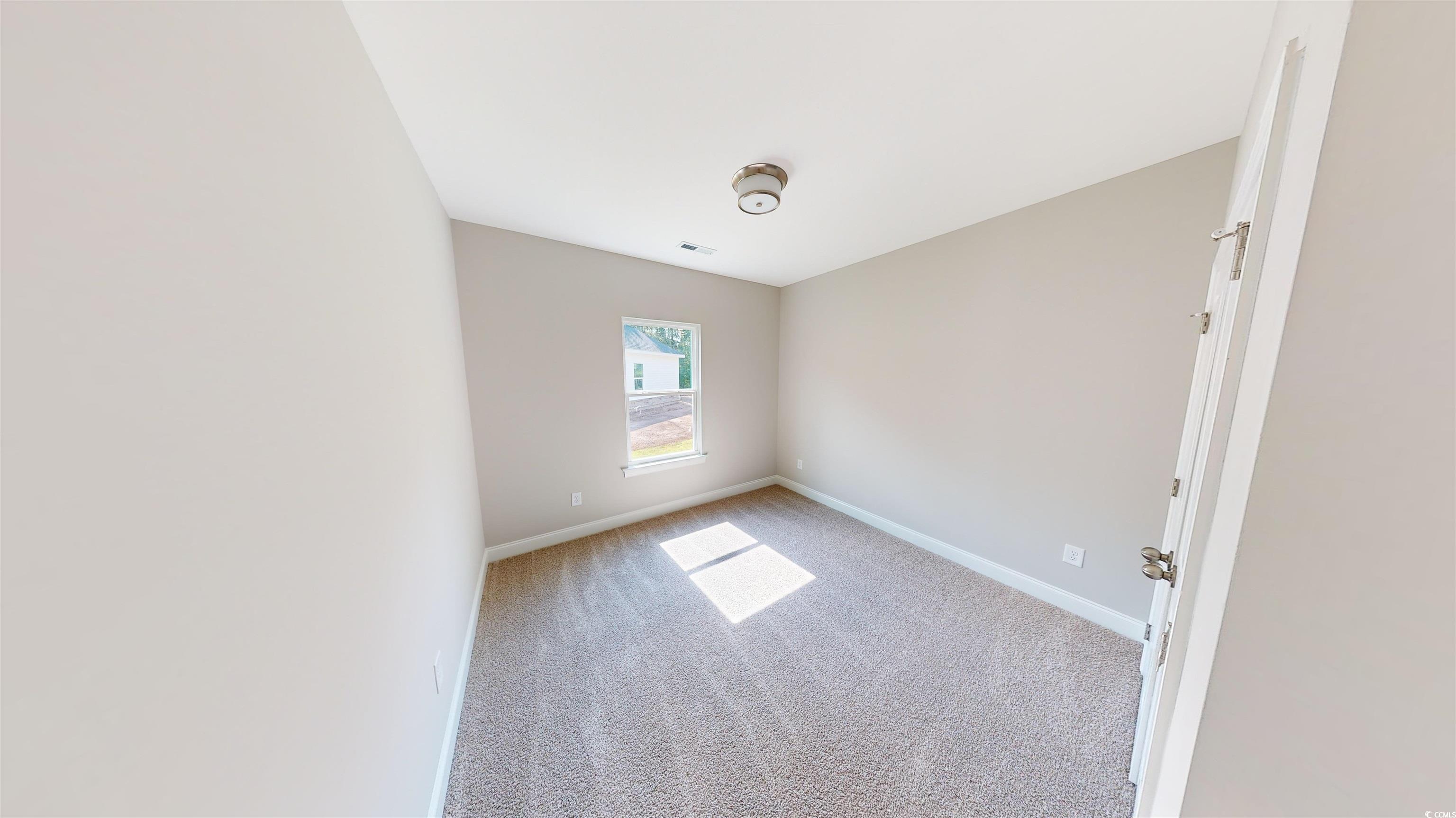 1072 Moen Loop Property Photo 7