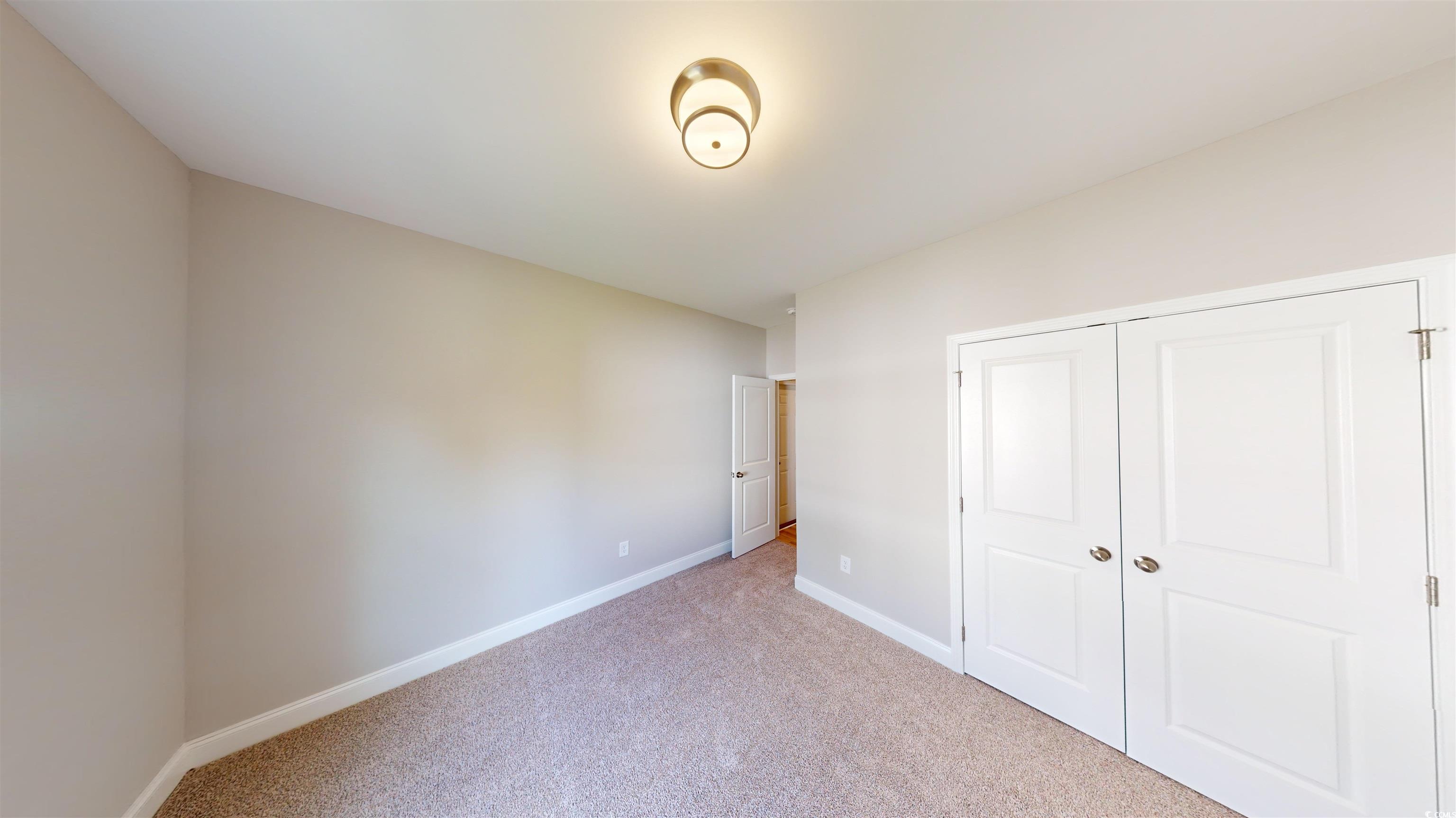 1072 Moen Loop Property Photo 8