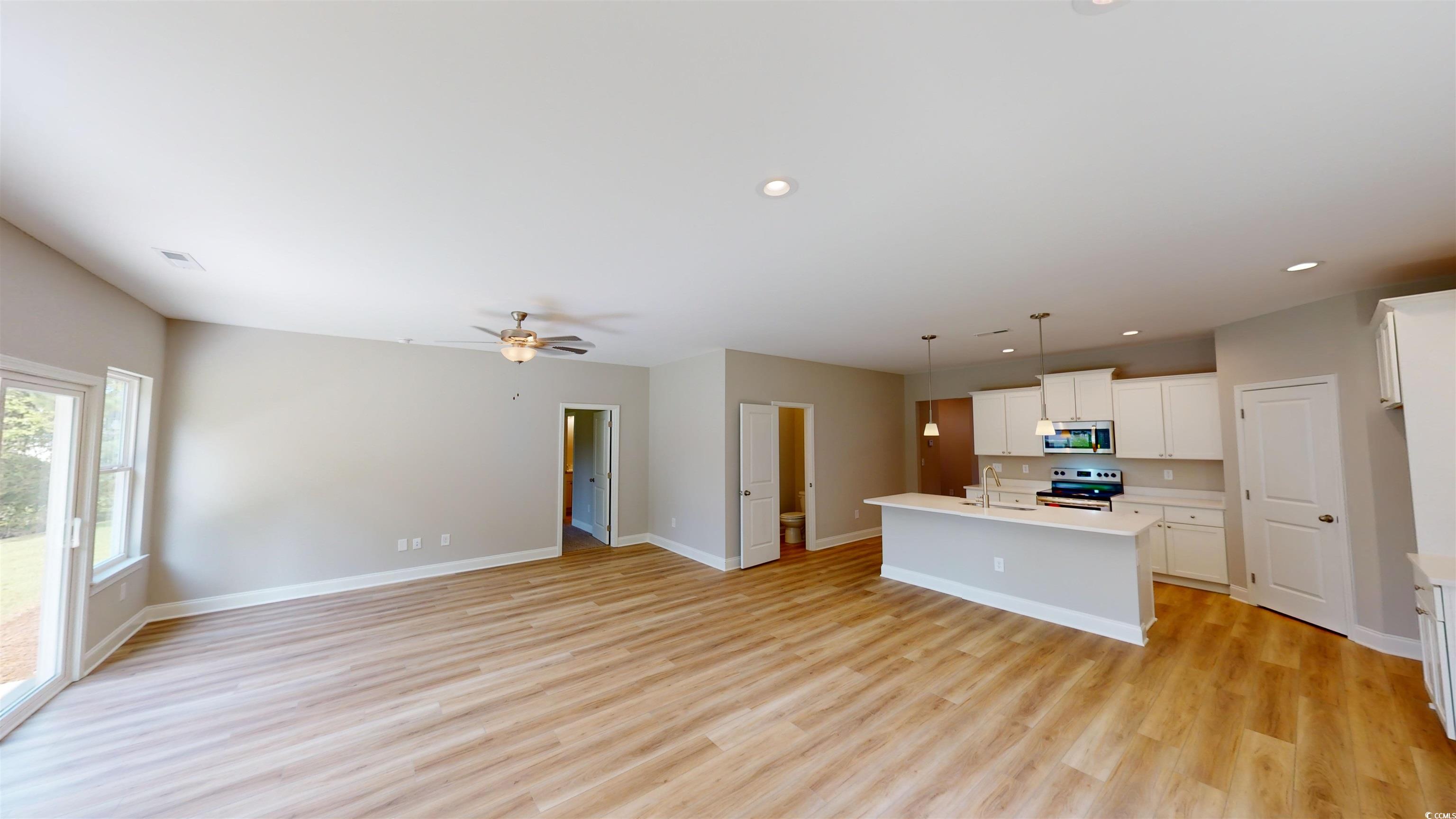 1072 Moen Loop Property Photo 15