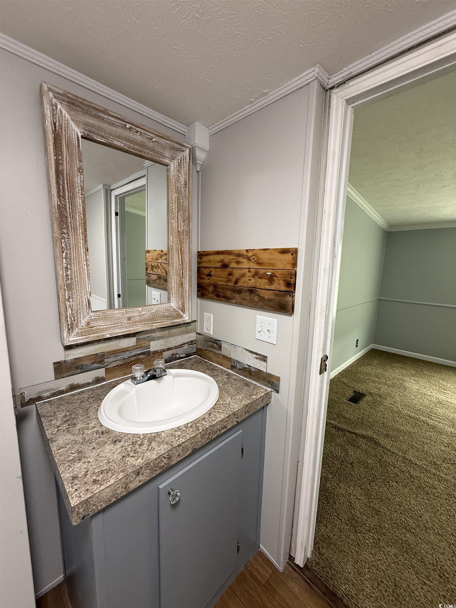 1120 Amanda Lane Property Photo 11