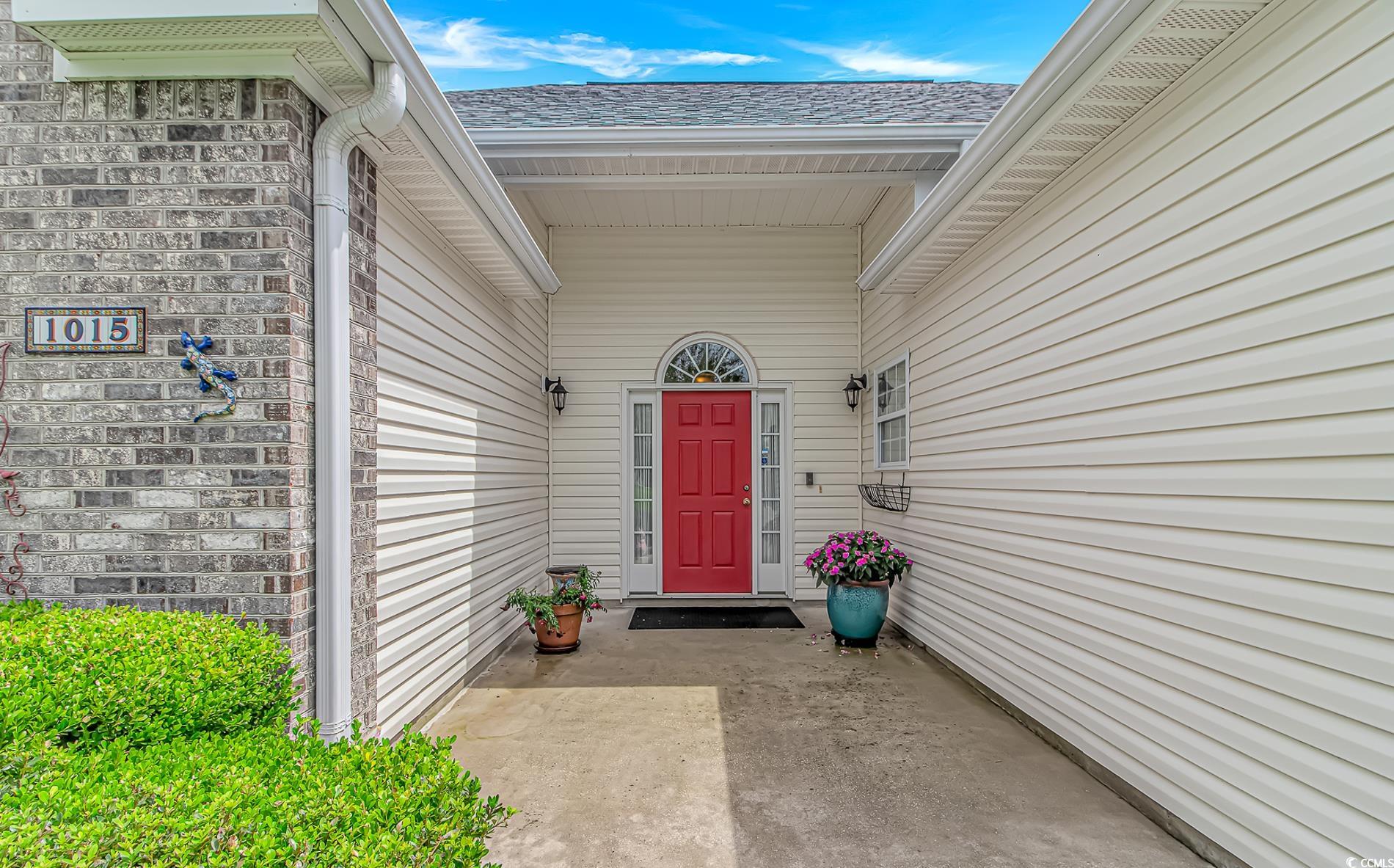 1015 University Forest Dr. Property Photo 4